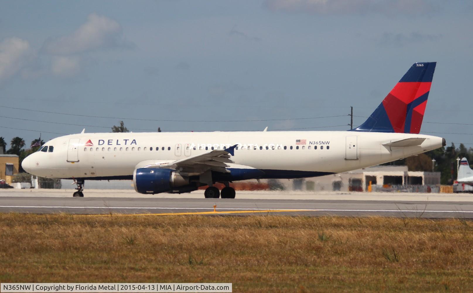 N365NW, 1999 Airbus A320-212 C/N 0964, Delta