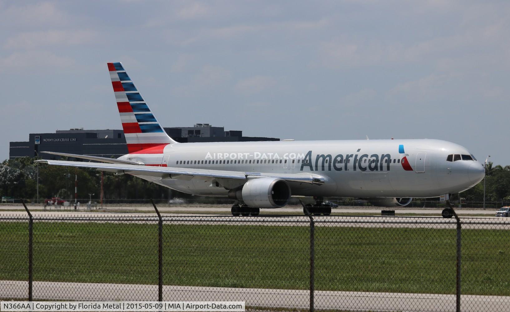 N366AA, 1991 Boeing 767-323/ER C/N 25193, American