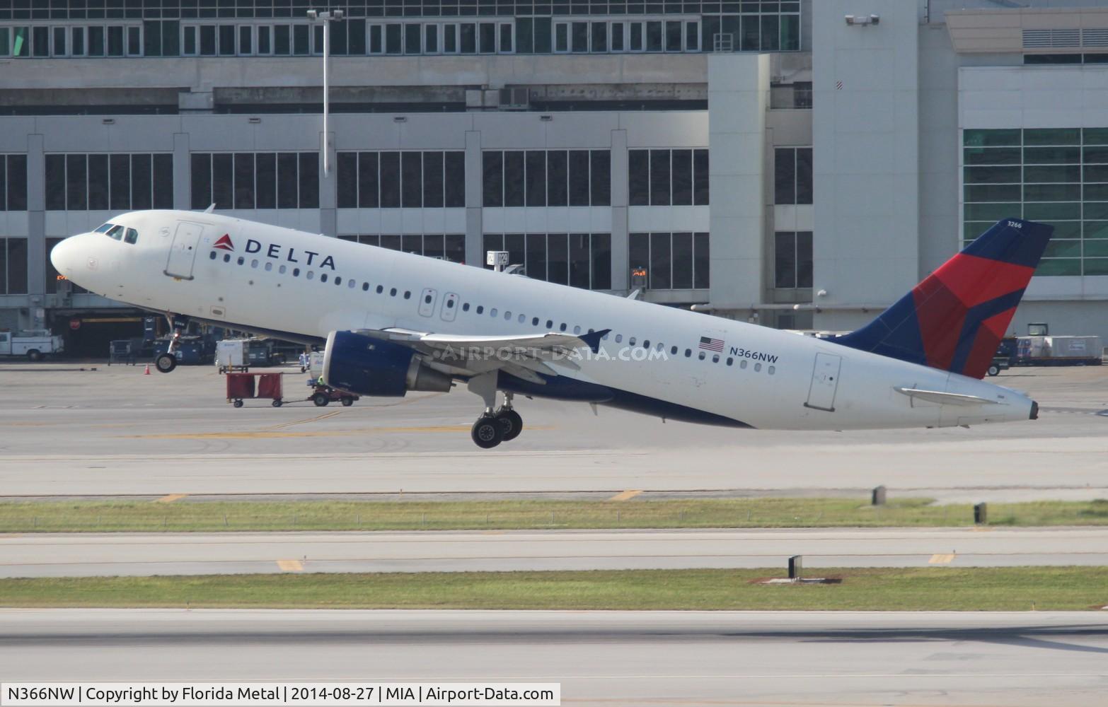 N366NW, 1999 Airbus A320-212 C/N 0981, Delta