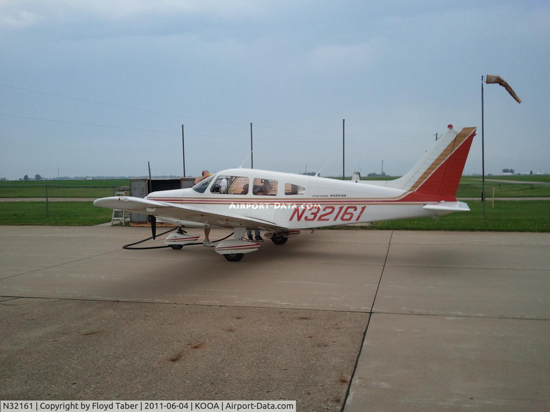 N32161, 1974 Piper PA-28-151 Warrior C/N 28-7515082, Nice day for flying and buying fuel