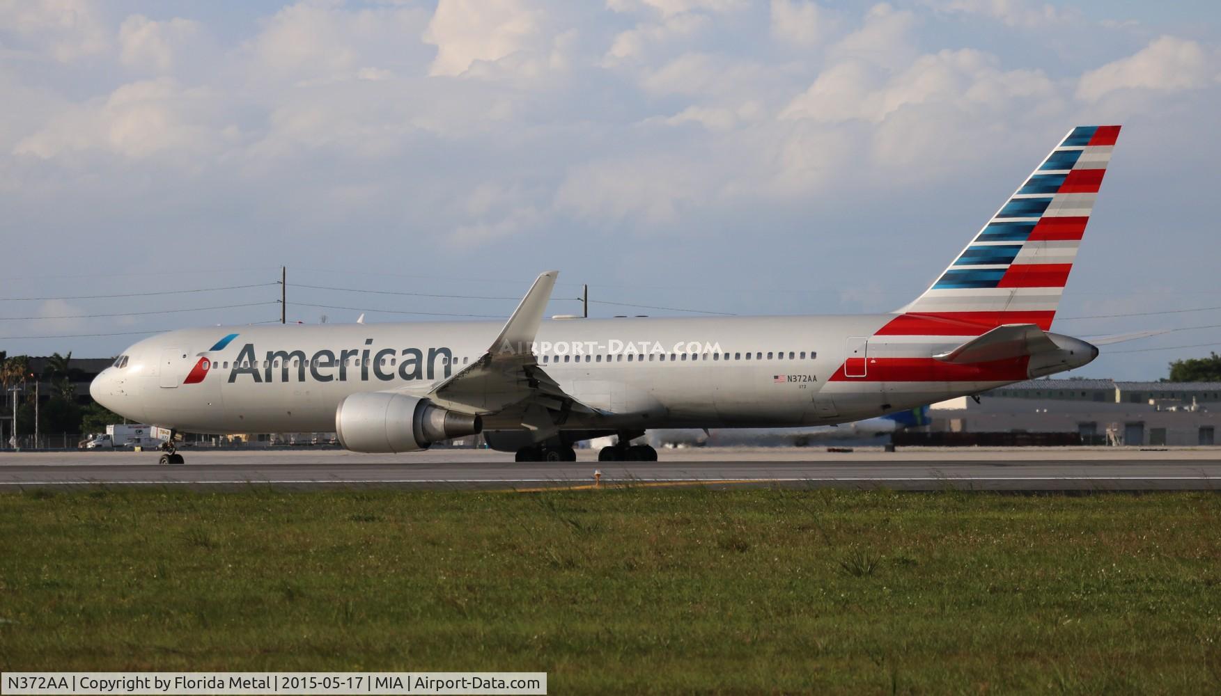 N372AA, 1992 Boeing 767-323 C/N 25199, American