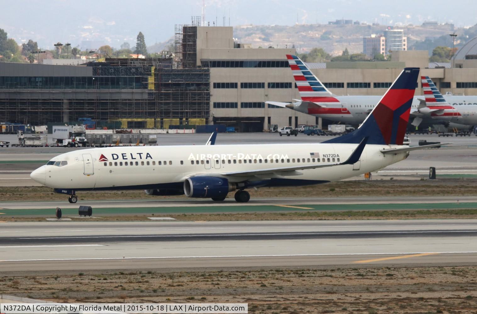 N372DA, 1998 Boeing 737-832 C/N 29620, Delta