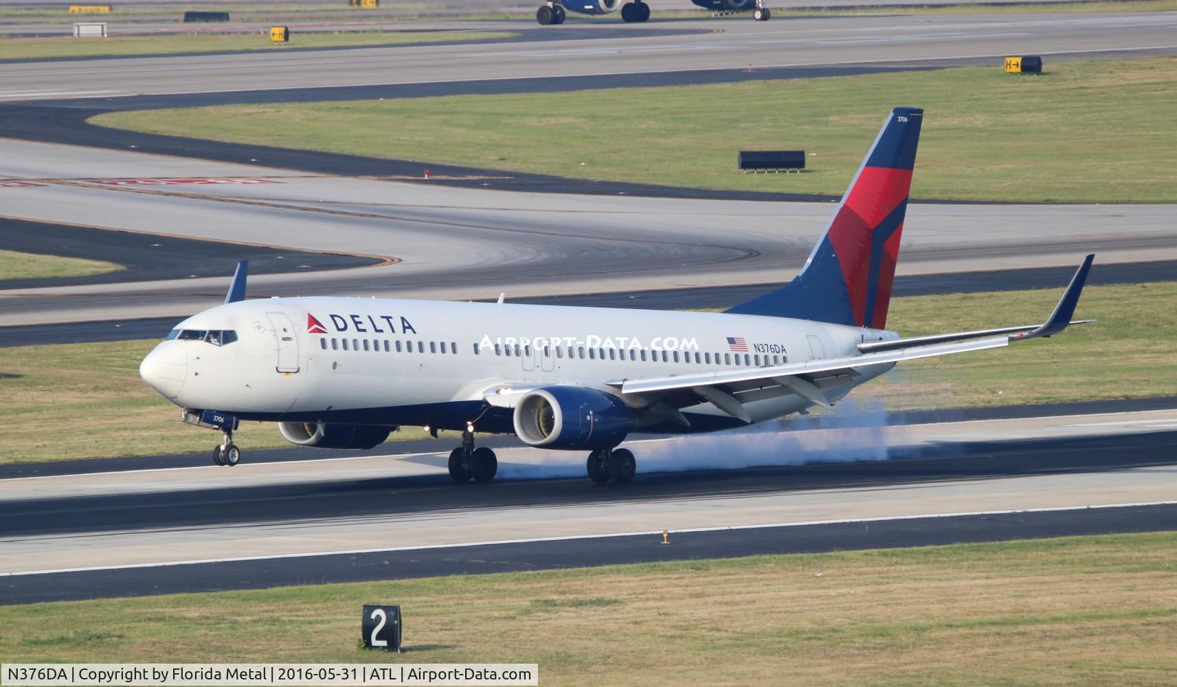 N376DA, 1999 Boeing 737-832 C/N 29624, Delta