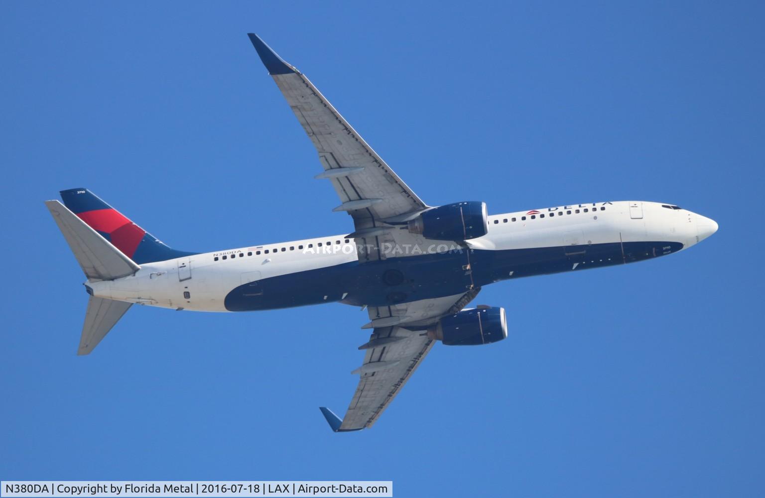 N380DA, 1999 Boeing 737-832 C/N 30266, Delta