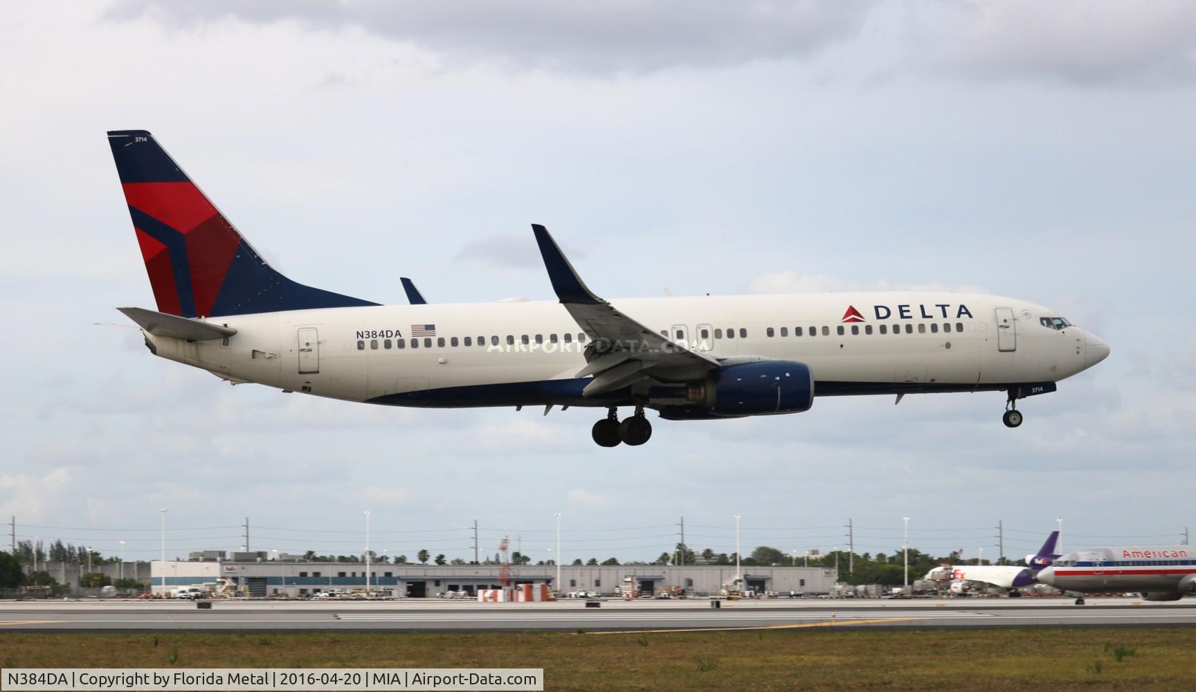 N384DA, 1999 Boeing 737-832 C/N 30347, Delta