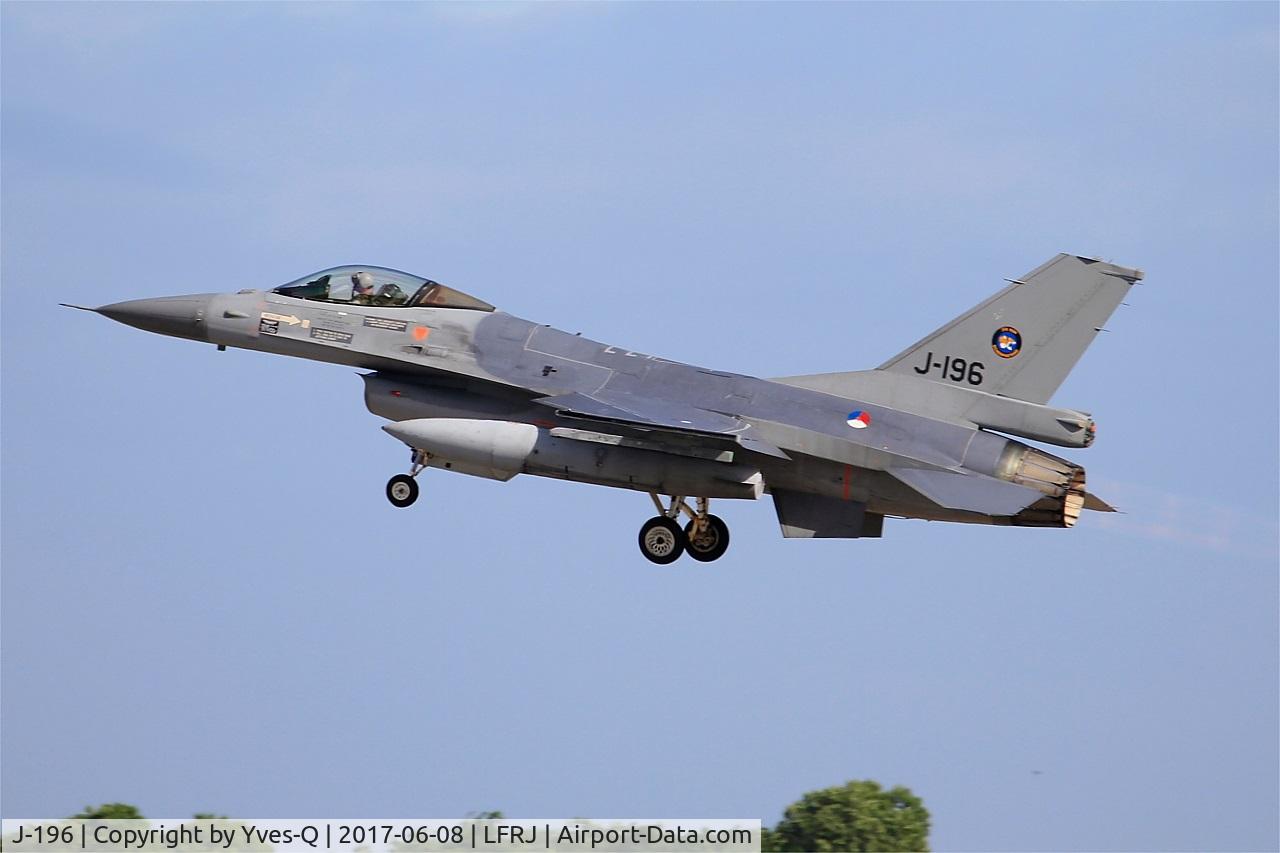 J-196, Fokker F-16AM Fighting Falcon C/N 6D-103, Fokker F-16AM Fighting Falcon, Take off rwy 26, Landivisiau Naval Air Base (LFRJ) Tiger Meet 2017