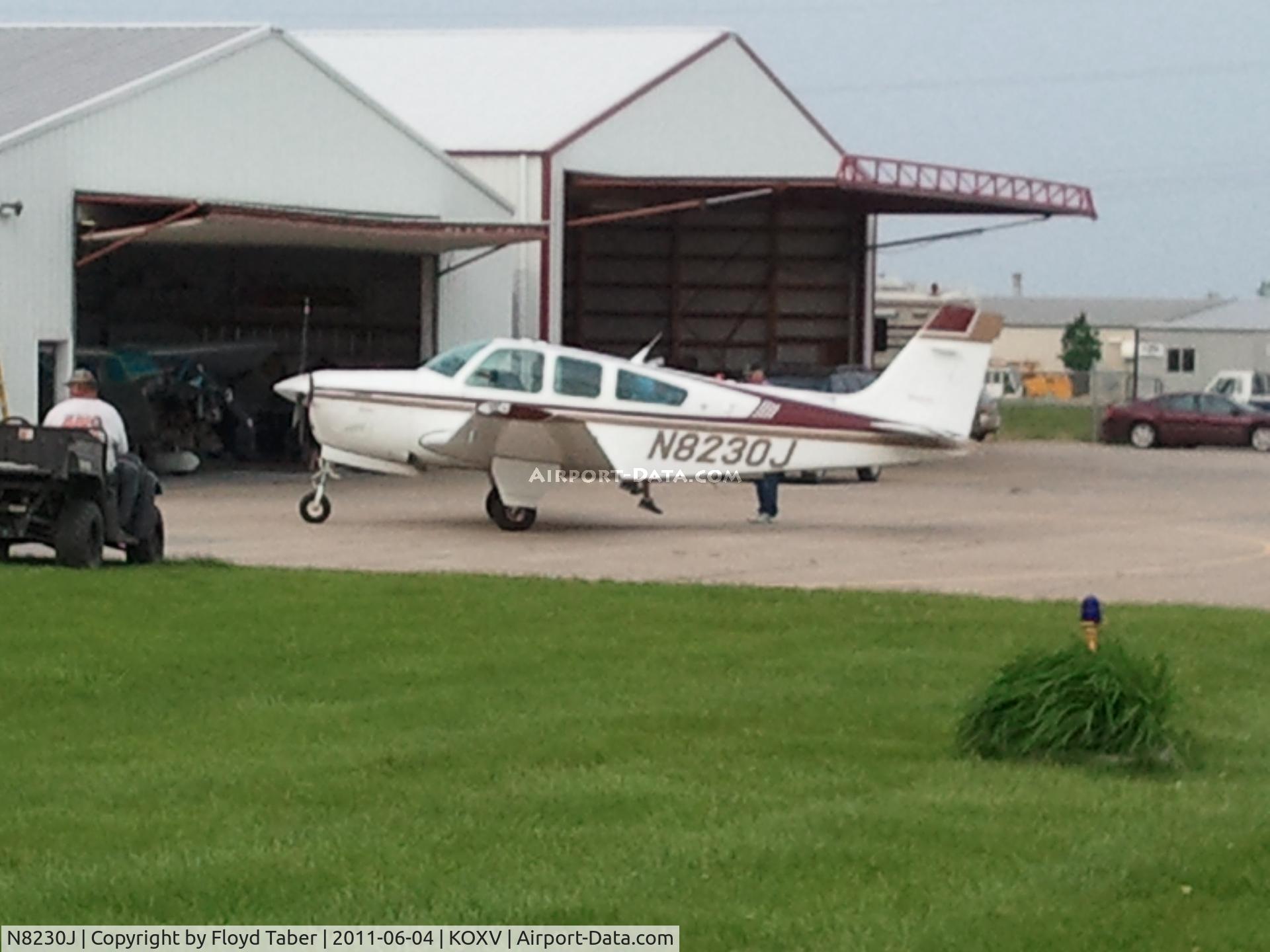 N8230J, 1991 Beech F33A Bonanza C/N CE-1600, In for some cheap fuel and a night of racing
