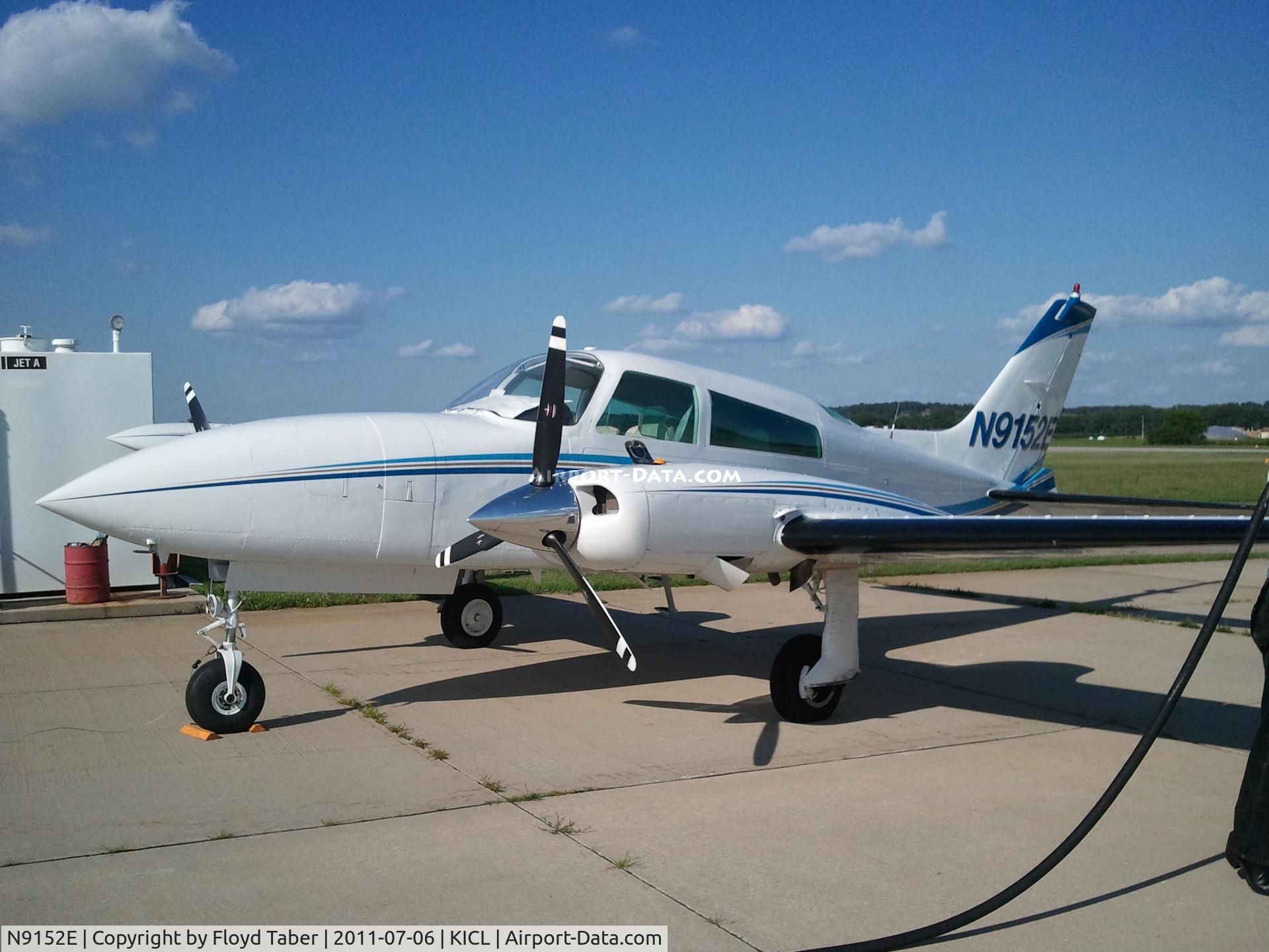 N9152E, Cessna 310R C/N 310R0616, In for a fuel stop
