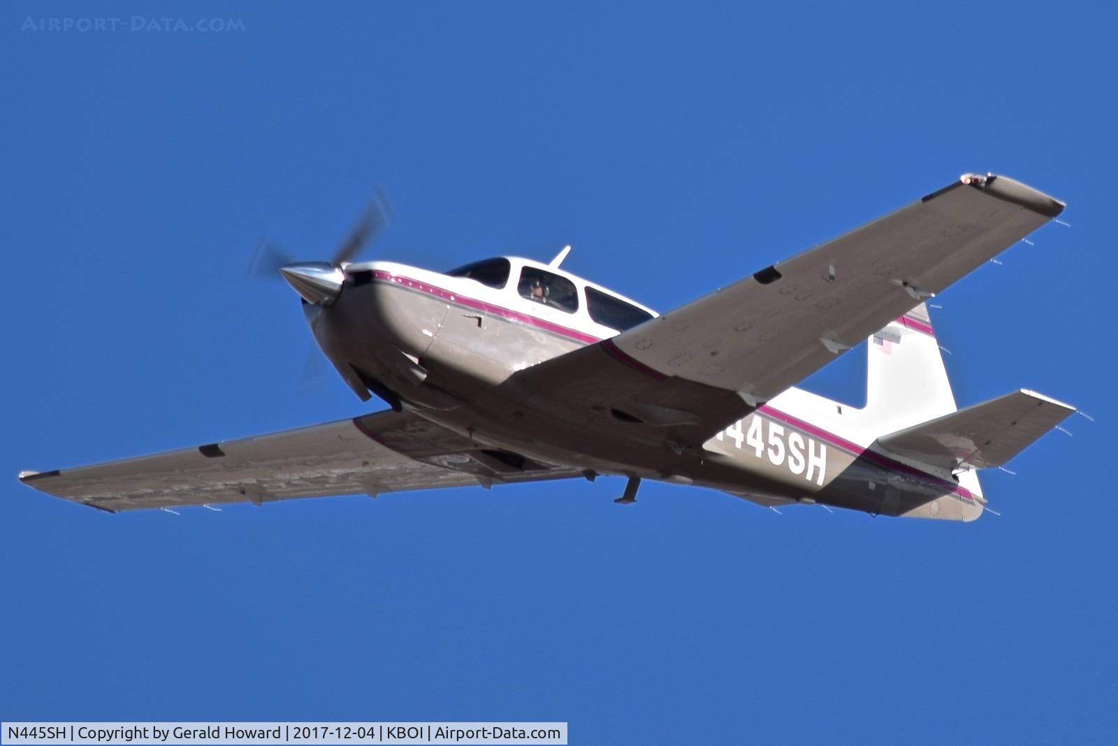 N445SH, 1991 Mooney M20J 201 C/N 24-3230, Departing BOI.