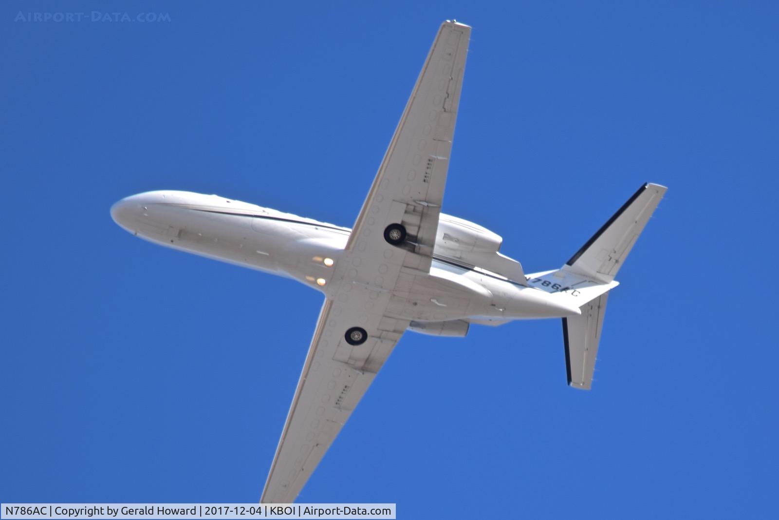 N786AC, 2006 Cessna 525A CitationJet CJ2+ C/N 525A-0312, Departing BOI.