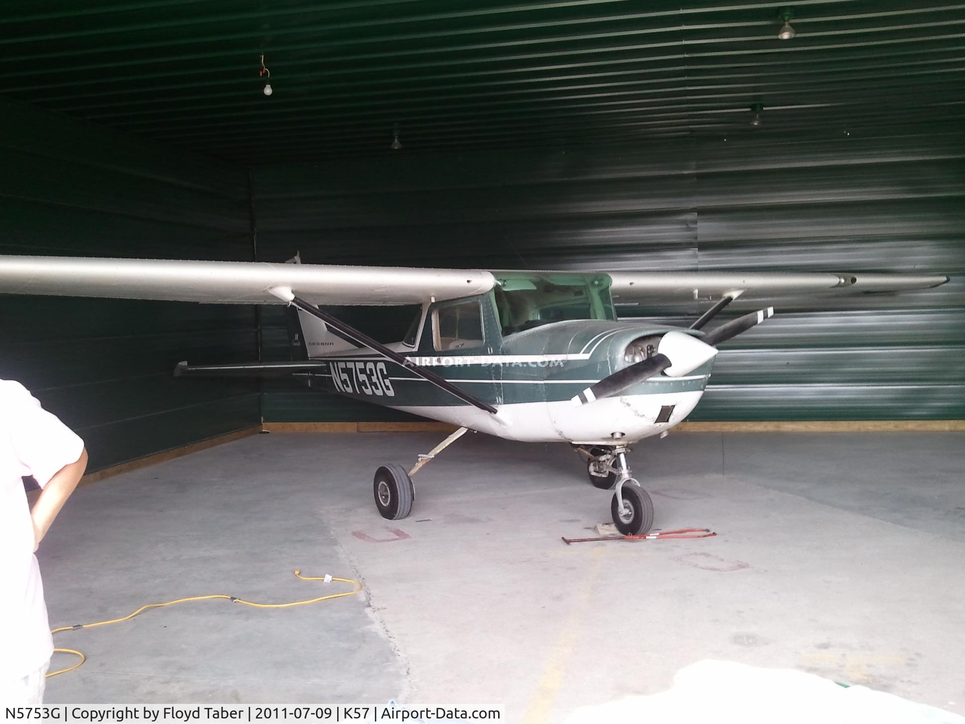 N5753G, 1969 Cessna 150K C/N 15071253, In the hangar