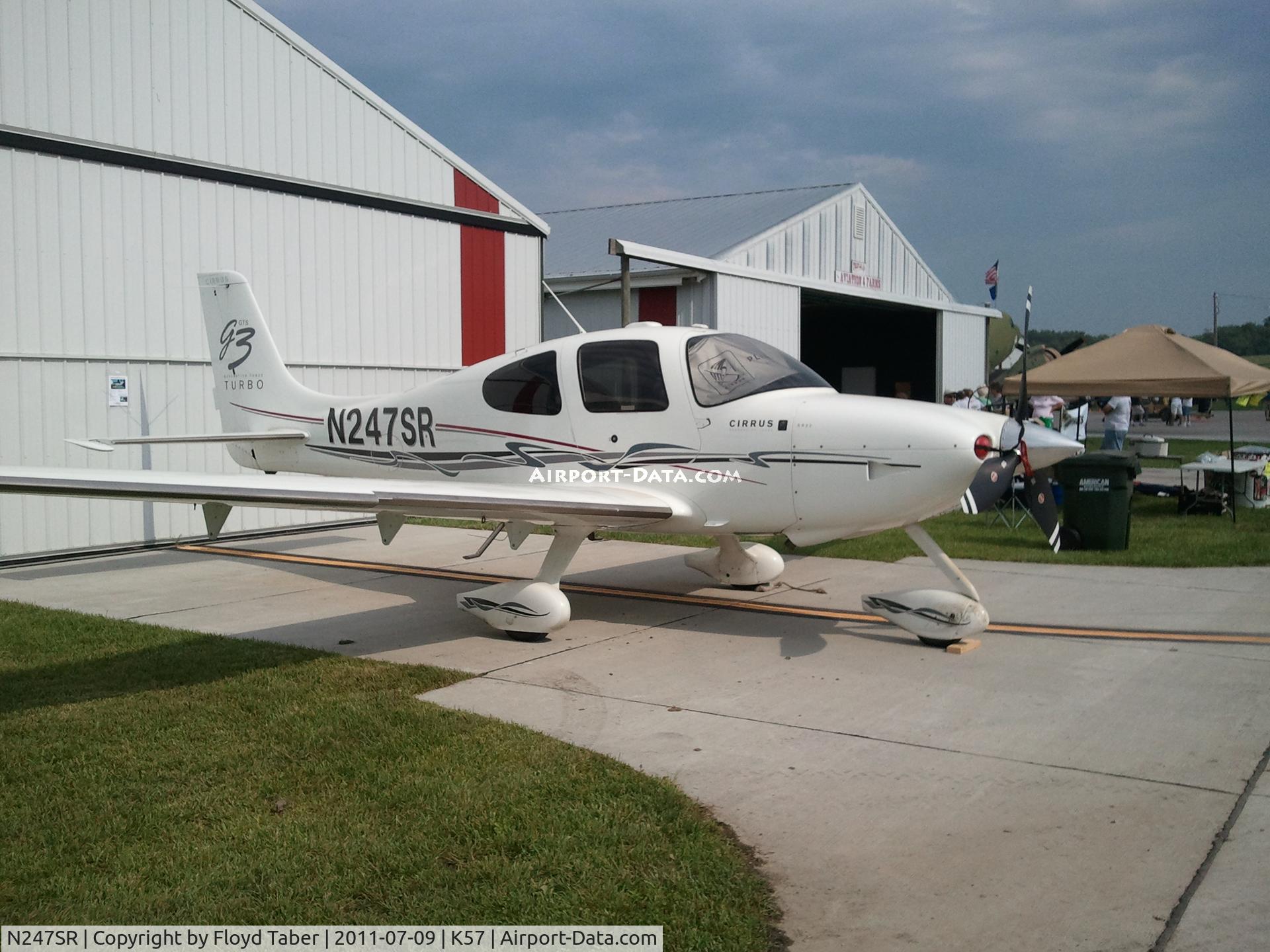N247SR, 2007 Cirrus SR22 G3 GTS Turbo C/N 2457, At the Airshow