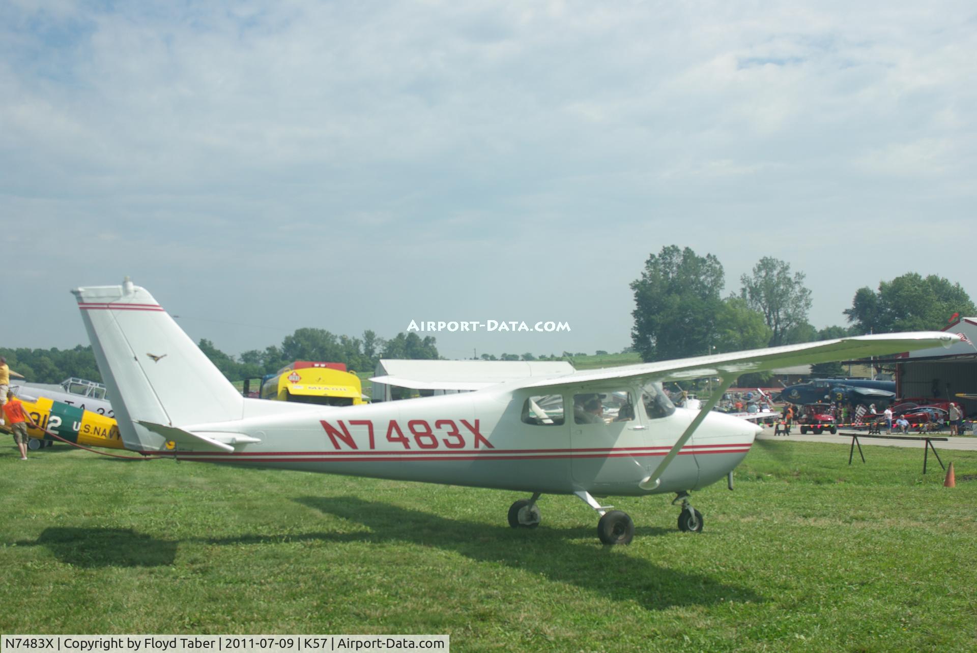 N7483X, 1960 Cessna 172B C/N 17247983, At the Airshow