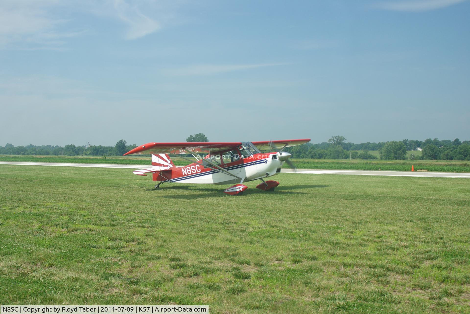 N8SC, Bellanca 8KCAB Decathlon C/N 584-80, At the Flying Wingnuts Airshow