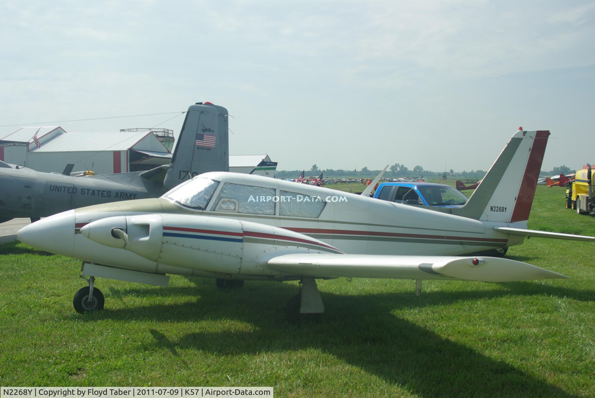 N2268Y, 1964 Piper PA-30 Twin Comanche Twin Comanche C/N 30-544, At the Flying Wingnuts Airshow