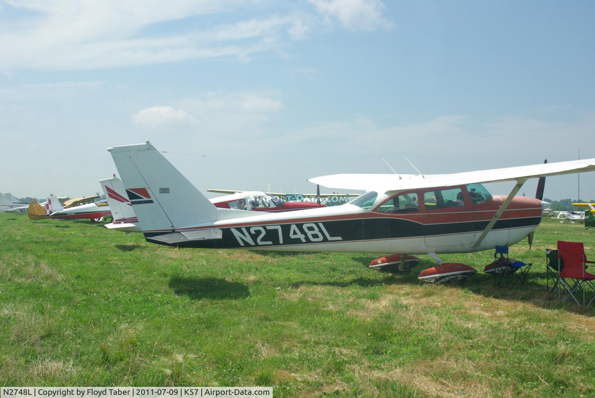 N2748L, 1967 Cessna 172H C/N 17255948, At the Flying Wingnuts Airshow