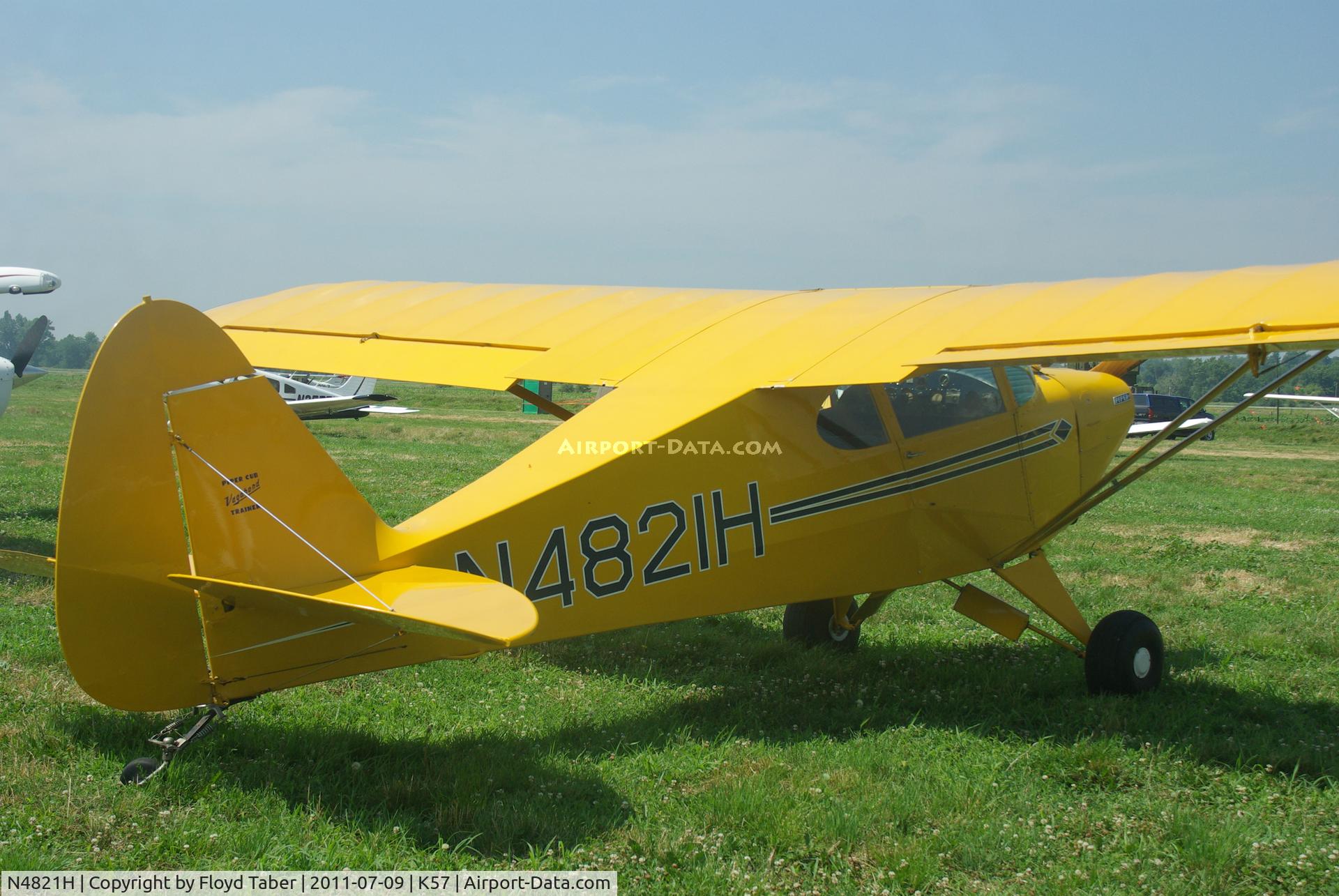 N4821H, 1948 Piper PA-17 Vagabond C/N 17-119, At the Flying Wingnuts Airshow