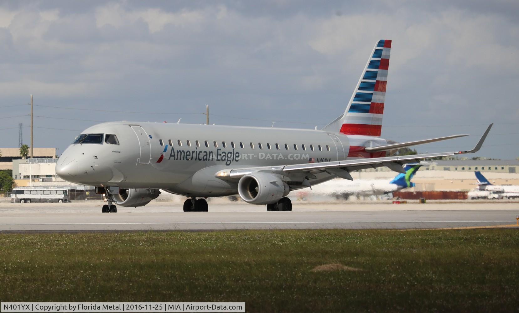 N401YX, 2013 Embraer 175LR (ERJ-170-200LR) C/N 17000363, American Eagle