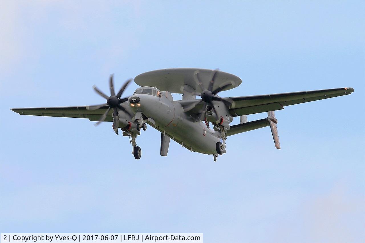2, Grumman E-2C Hawkeye 2000 (G-123) C/N FR-2, Grumman E-2C Hawkeye, Short approach rwy 26, Landivisiau Naval Air Base (LFRJ) Tiger Meet 2017