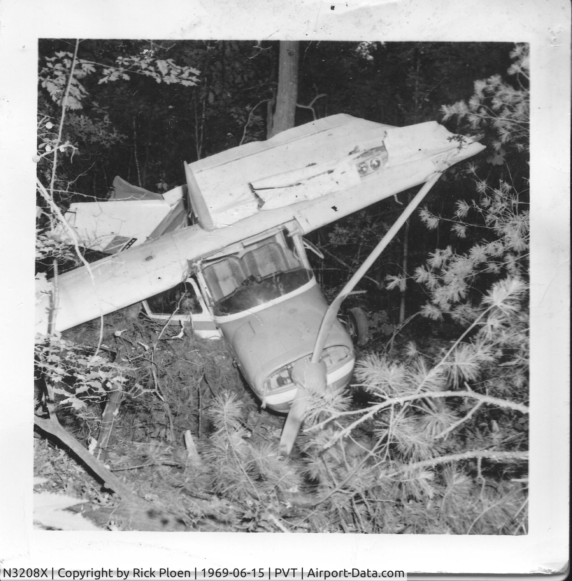 N3208X, 1966 Cessna 150G C/N 15064608, June 15, 1969  Westboro Massachusetts  Student Pilot/ Flap Jackscrew problem