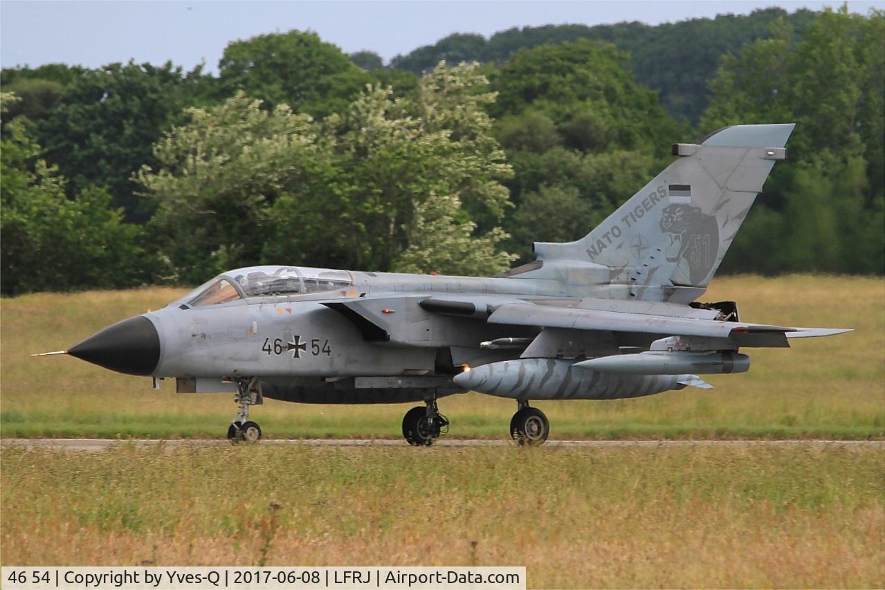 46 54, Panavia Tornado ECR C/N 898/GS287/4354, Panavia Tornado ECR, Landing rwy 26, Landivisiau Naval Air Base (LFRJ) Tiger Meet 2017
