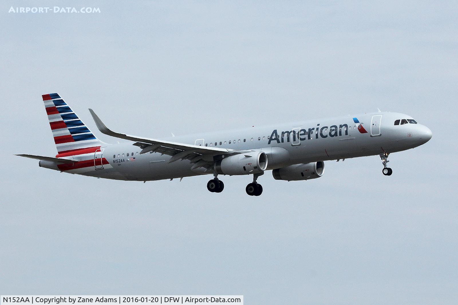 N152AA, 2015 Airbus A321-231 C/N 6887, Arriving at DFW Airport