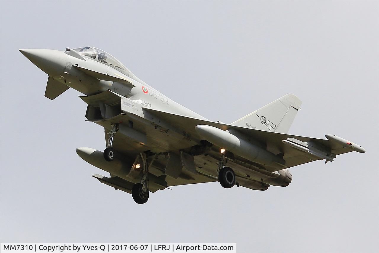 MM7310, Eurofighter EF-2000 Typhoon S C/N IS042, Eurofighter EF-2000 Typhoon S, Short approach rwy 26, Landivisiau Naval Air Base (LFRJ) Tiger Meet 2017