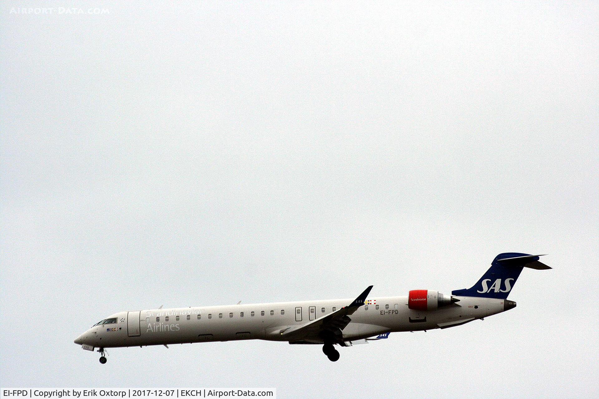 EI-FPD, 2016 Bombardier CRJ-900LR (CL-600-2D24) C/N 15401, EI-FPD landing rw 22L