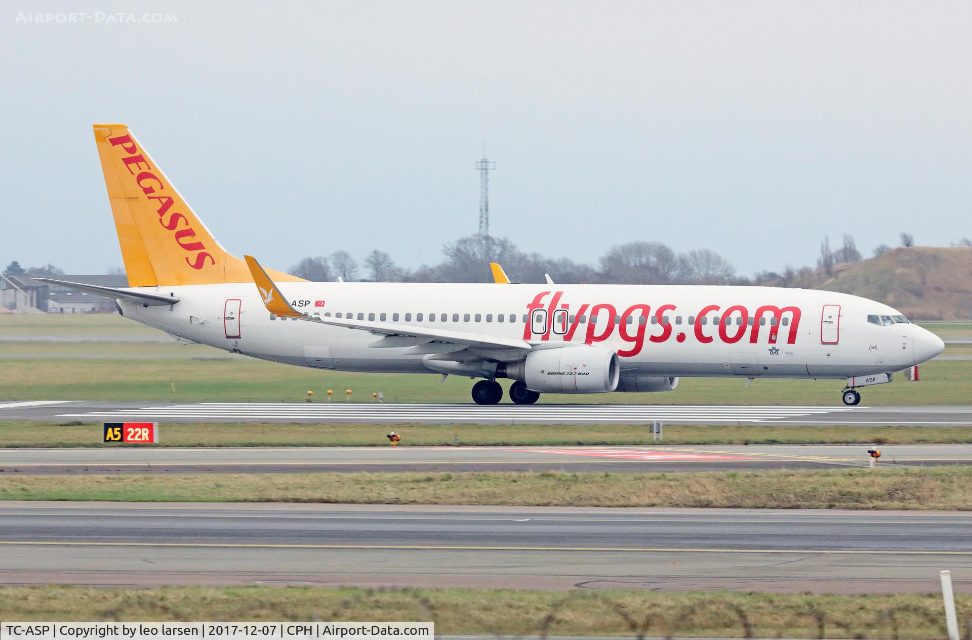 TC-ASP, 2011 Boeing 737-82R C/N 40011, Copenhagen 7.12.2017