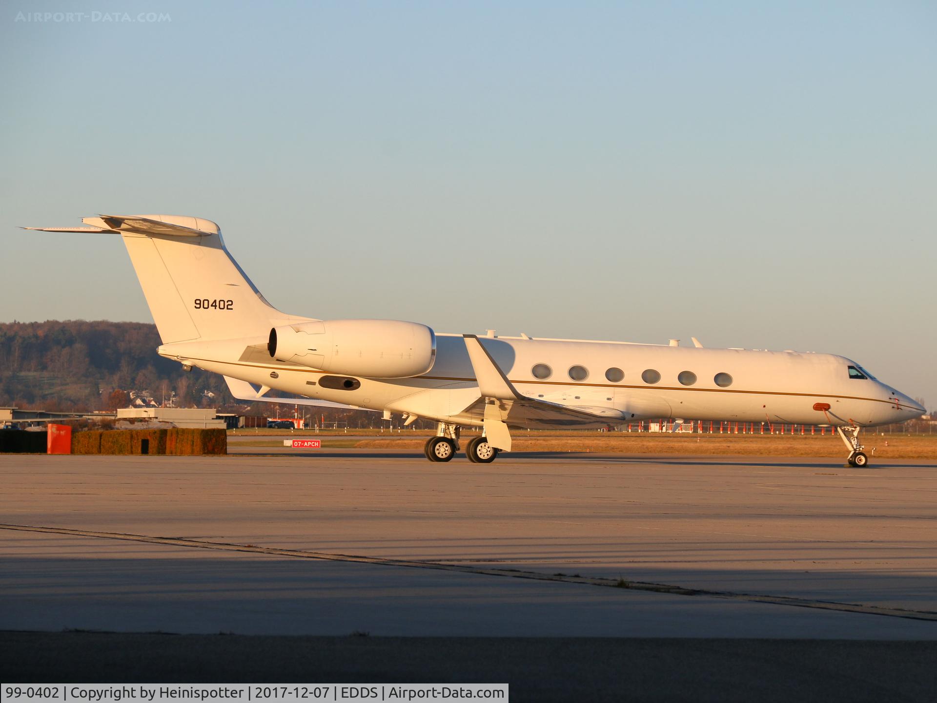 99-0402, 2000 Gulfstream Aerospace C-37A (Gulfstream V) C/N 571, 99-0402
