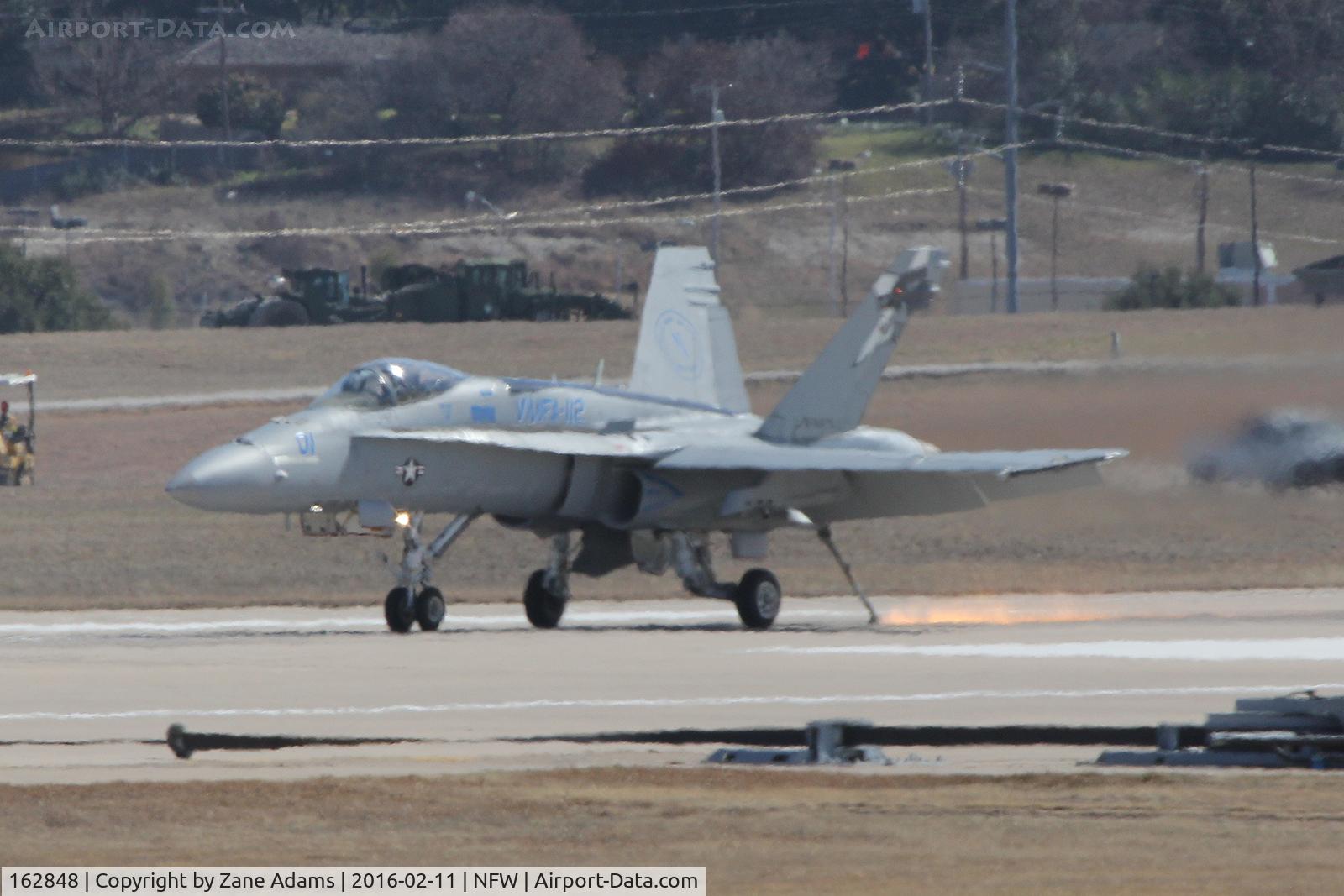 162848, McDonnell Douglas F/A-18A++ Hornet C/N 374/A313, Catching the wire at NAS fort Worth