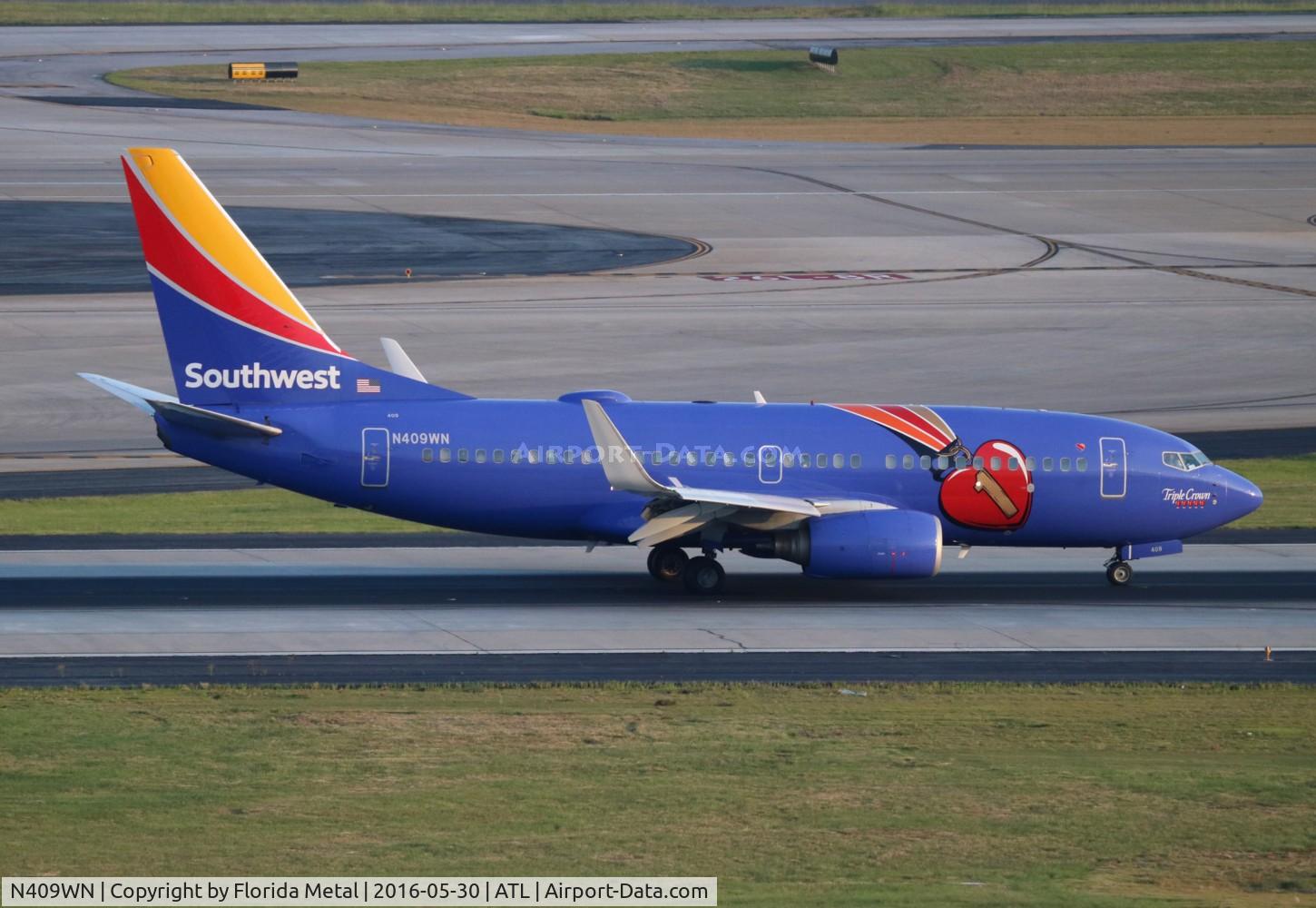 N409WN, 2001 Boeing 737-7H4 C/N 27896, Triple Crown One