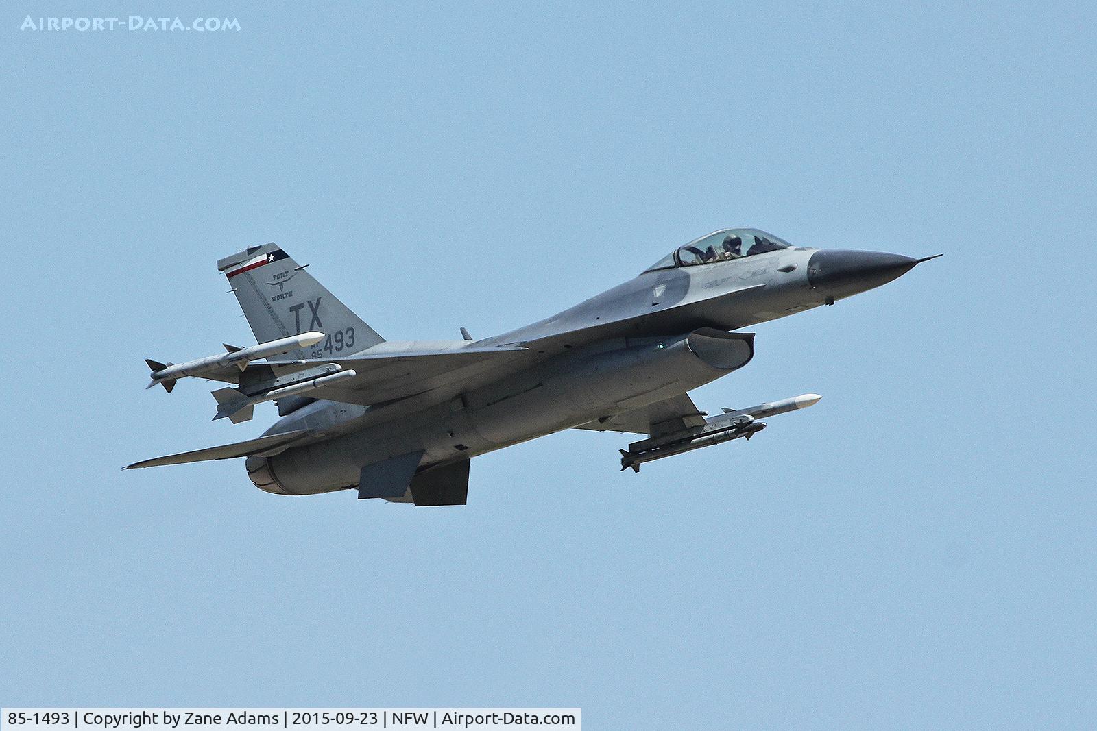 85-1493, 1985 General Dynamics F-16C Fighting Falcon C/N 5C-273, Departing NAS Fort Worth