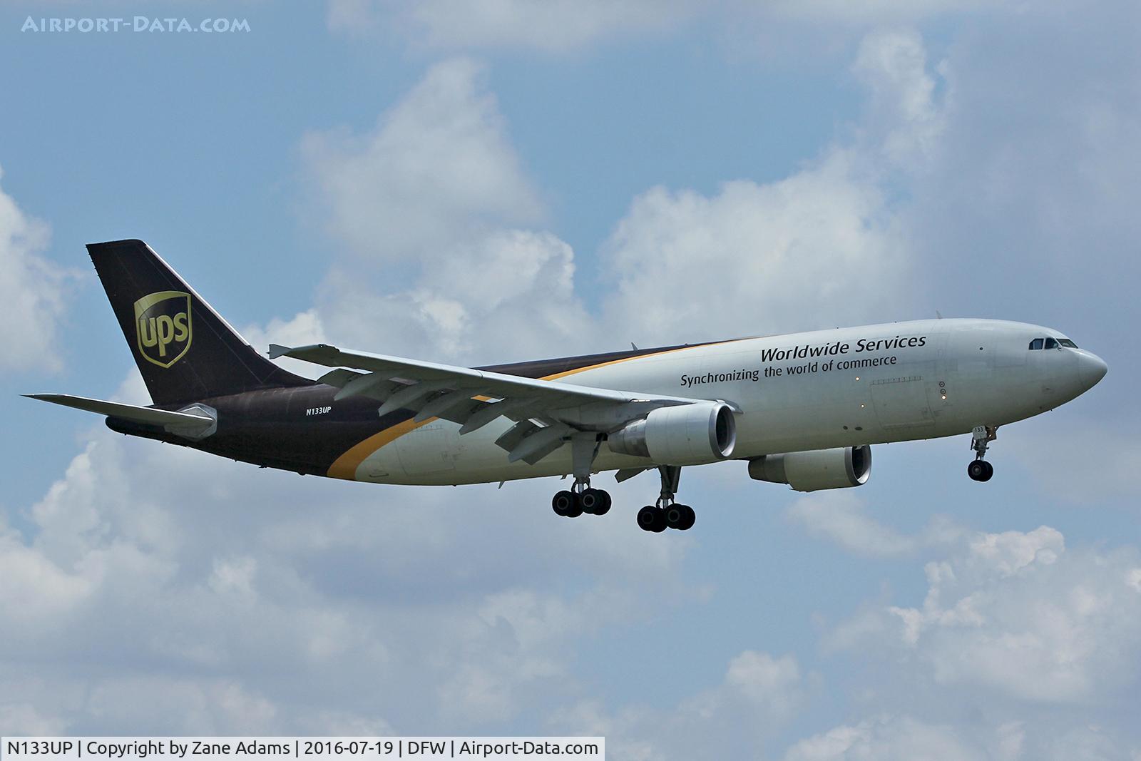 N133UP, 2001 Airbus A300F4-622R C/N 816, Arriving at DFW Airport
