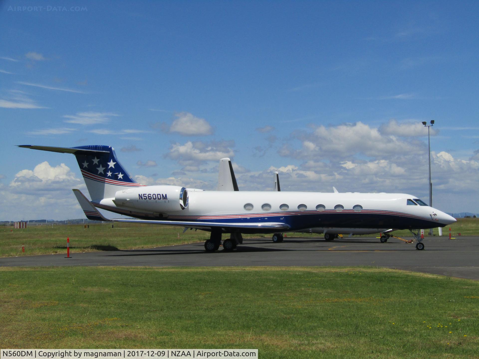 N560DM, 2004 Gulfstream Aerospace GV-SP (G550) C/N 5045, snazzy c/s for this macdonald jet