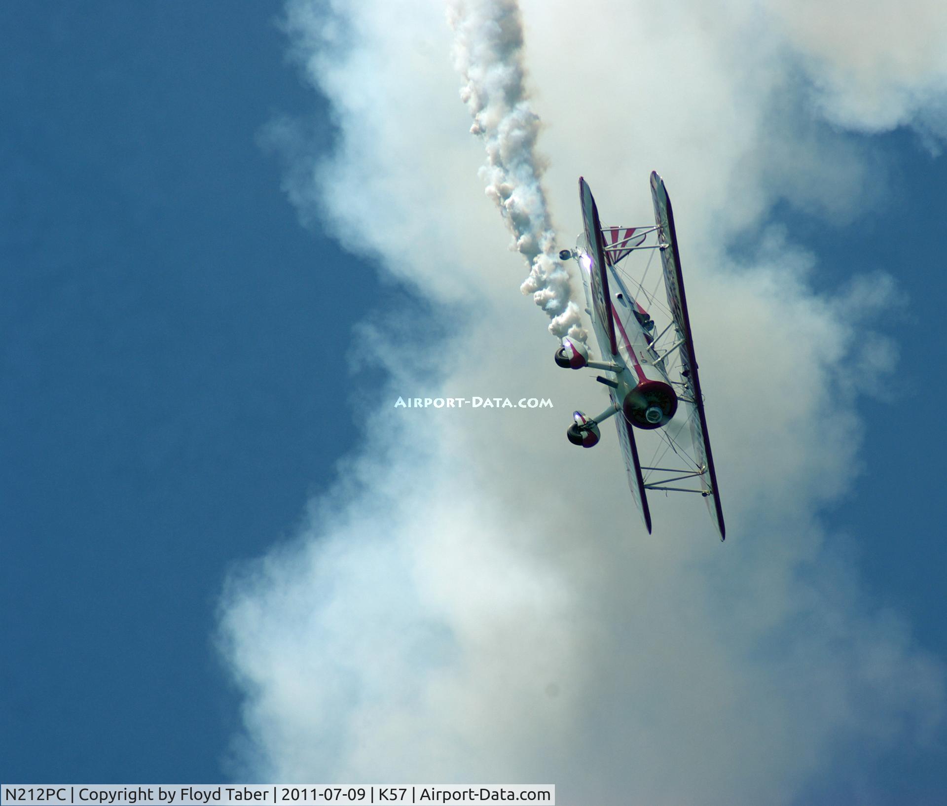 N212PC, 1941 Boeing A75N1(PT17) C/N 75-553, At the Flying Wingnuts Airshow