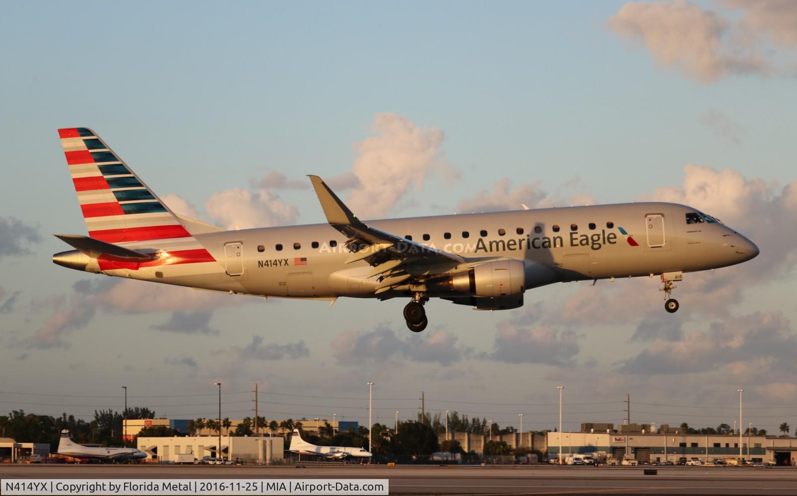 N414YX, 2013 Embraer 175LR (ERJ-170-200LR) C/N 17000377, American Eagle