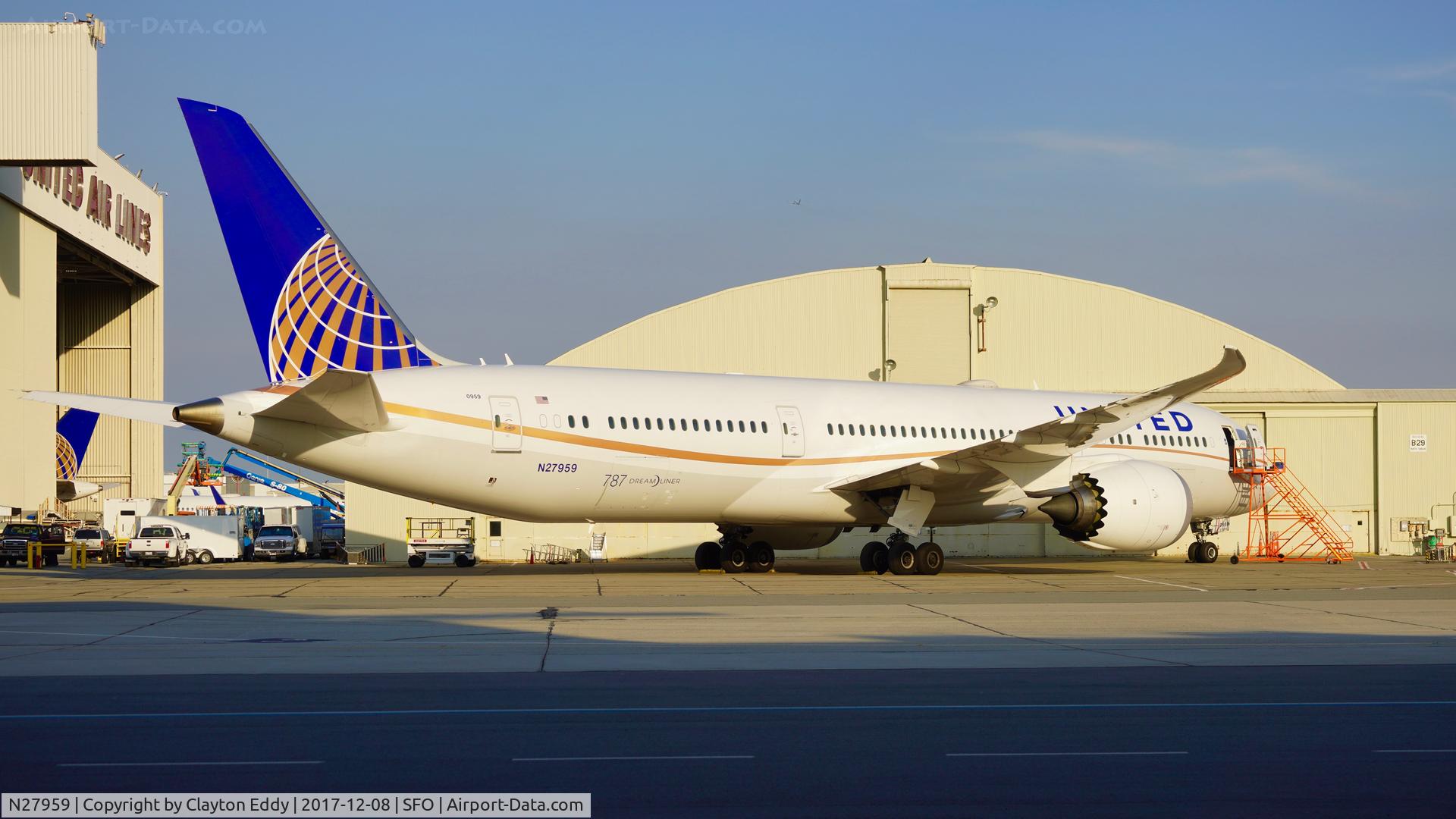 N27959, 2015 Boeing 787-9 Dreamliner C/N 36407, SFO 2017.