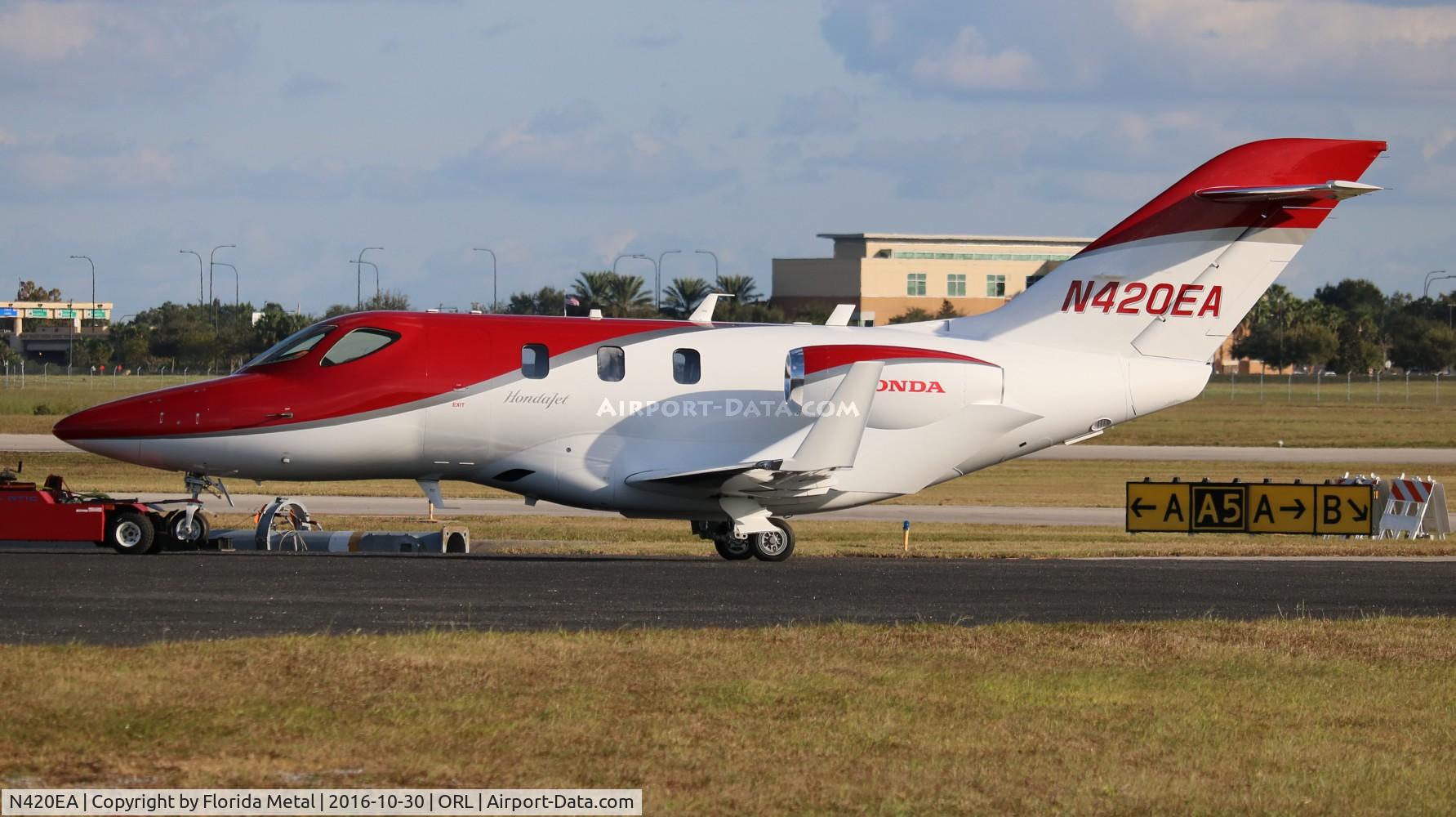 N420EA, 2015 Honda HA-420 HondaJet C/N 42000016, HA-420