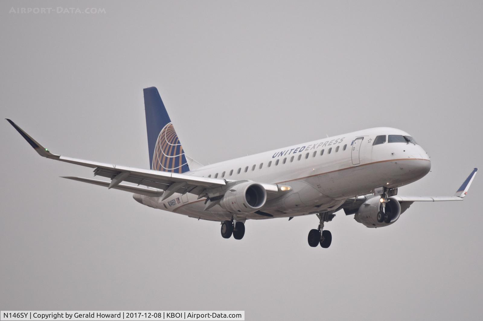 N146SY, 2015 Embraer 175LR (ERJ-170-200LR) C/N 17000491, On approach to RWY 10L.