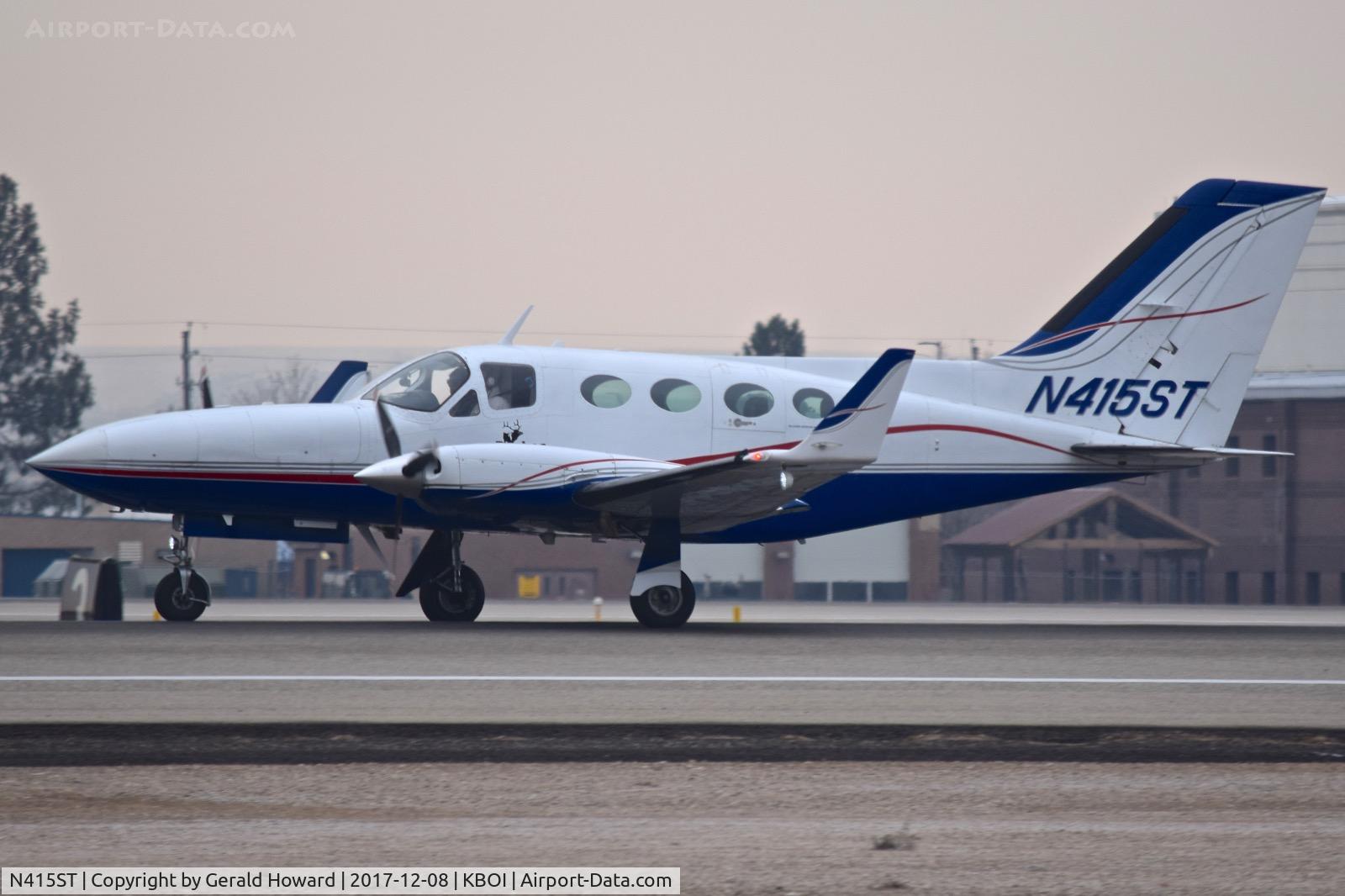 N415ST, 1980 Cessna 414A Chancellor C/N 414A-0467, On RWY 10L.