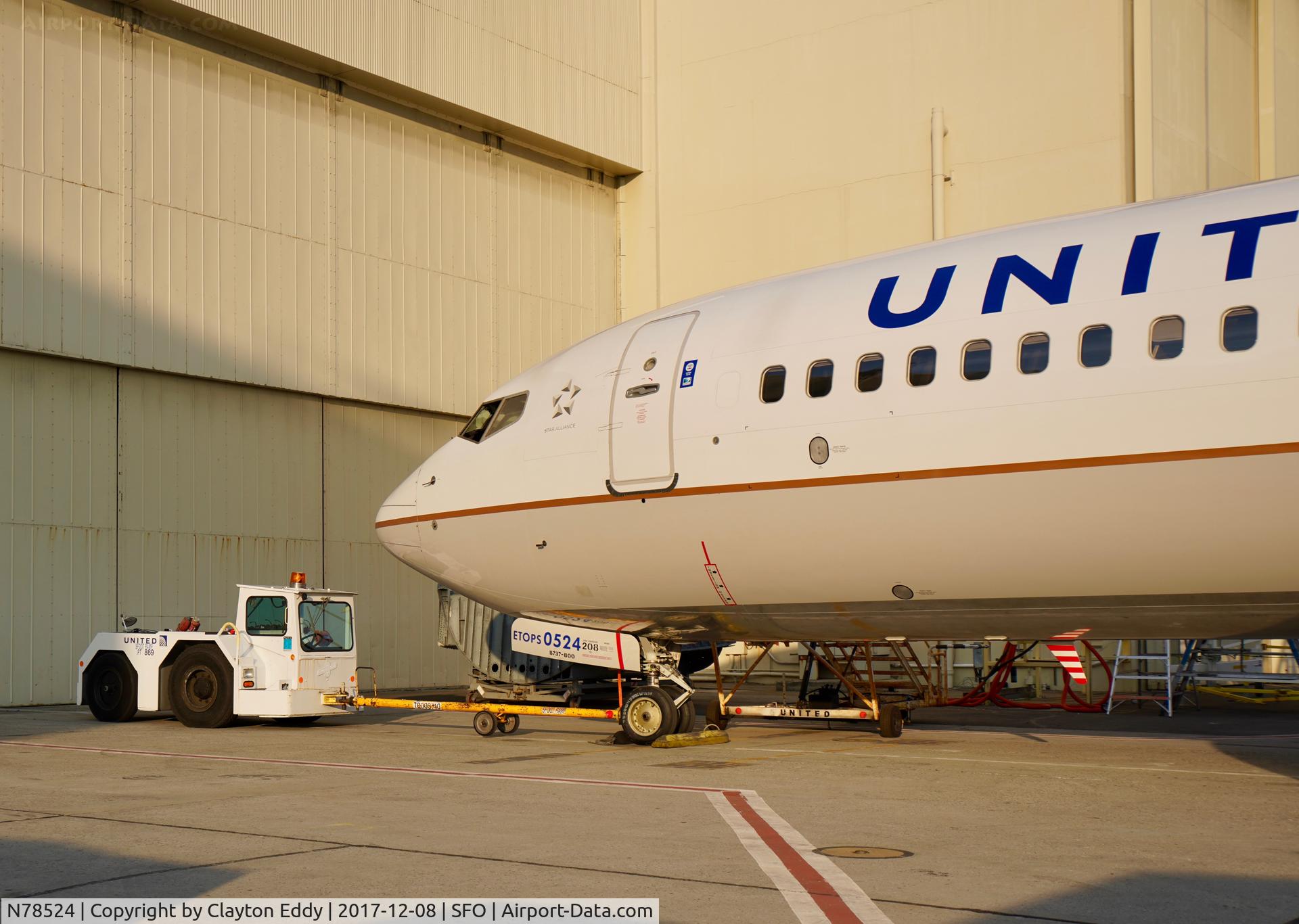 N78524, 2010 Boeing 737-824 C/N 31642, SFO 2017.
