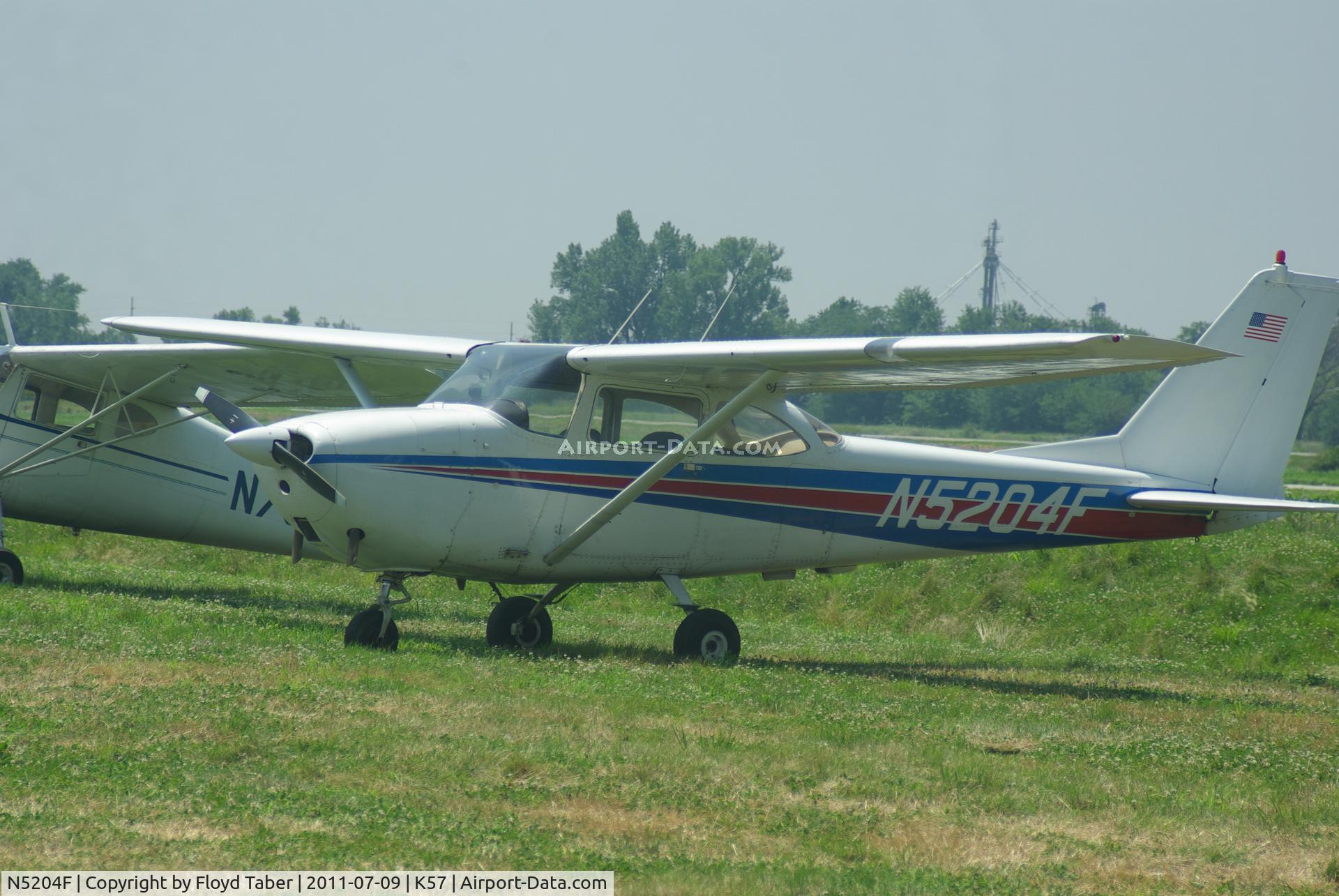 N5204F, 1965 Cessna 172F C/N 17253195, At the Flying Wingnuts Airshow in Tarkio Missouri