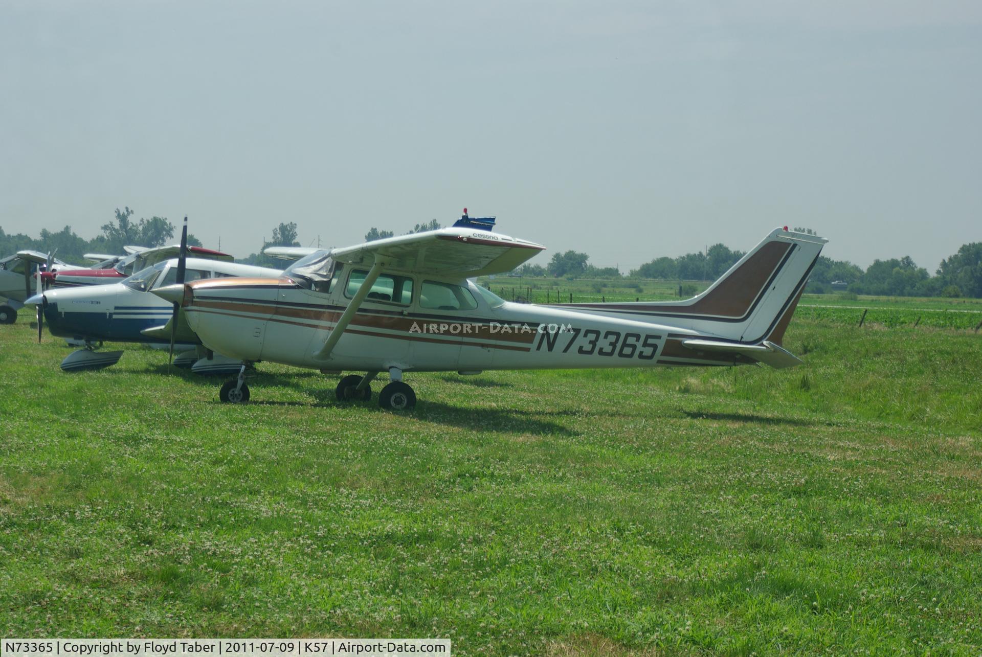 N73365, 1976 Cessna 172M C/N 17267404, At the Flying Wingnuts Airshow in Tarkio Missouri