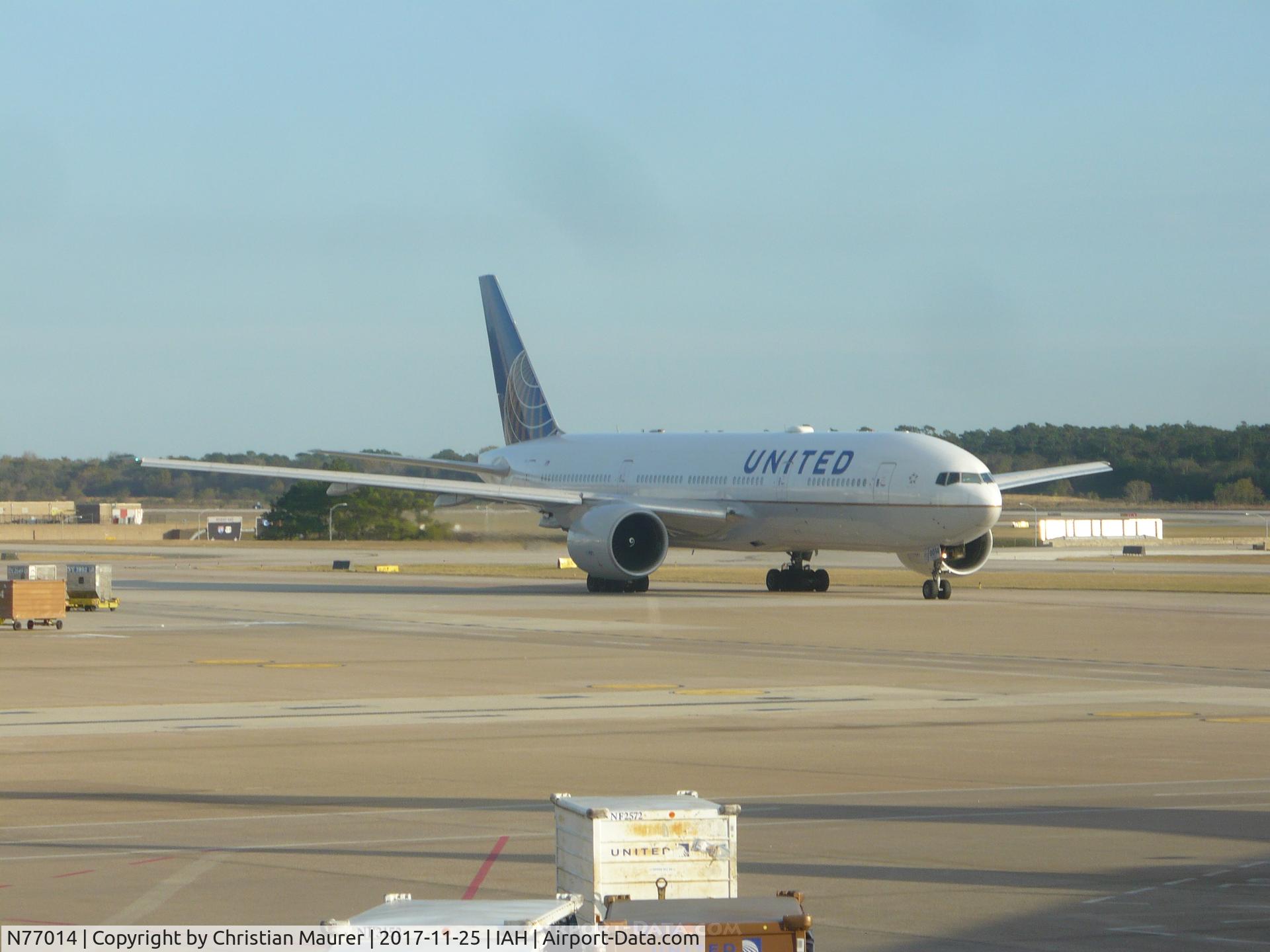 N77014, 1999 Boeing 777-224 C/N 29862, Boeing 777-224LR