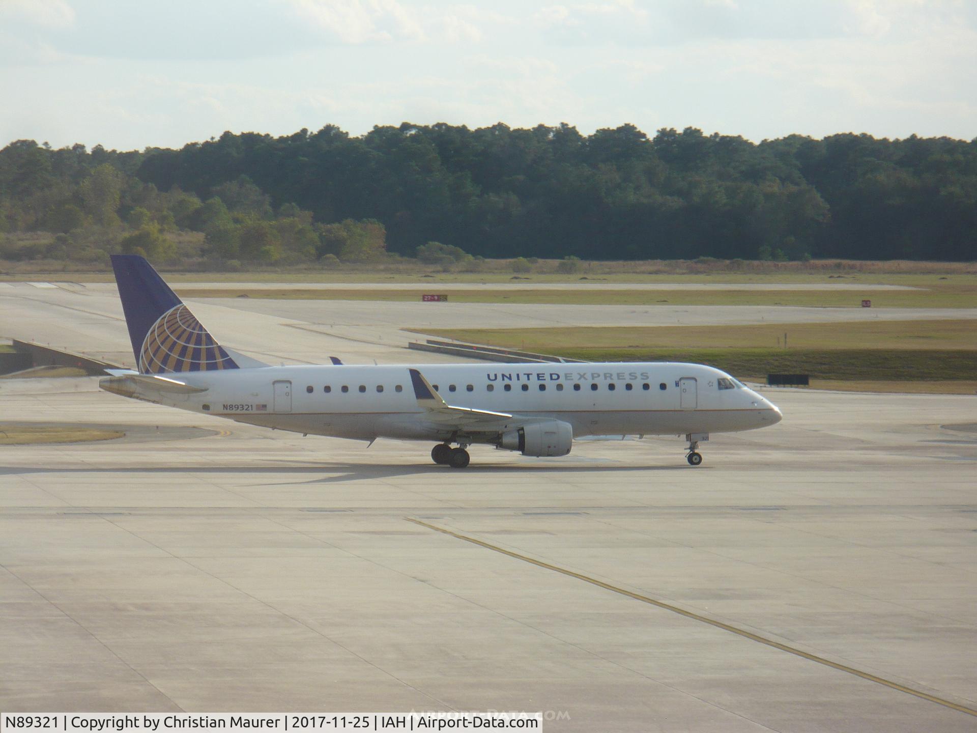 N89321, 2015 Embraer 175LR (ERJ-170-200LR) C/N 17000459, ERJ-175LR