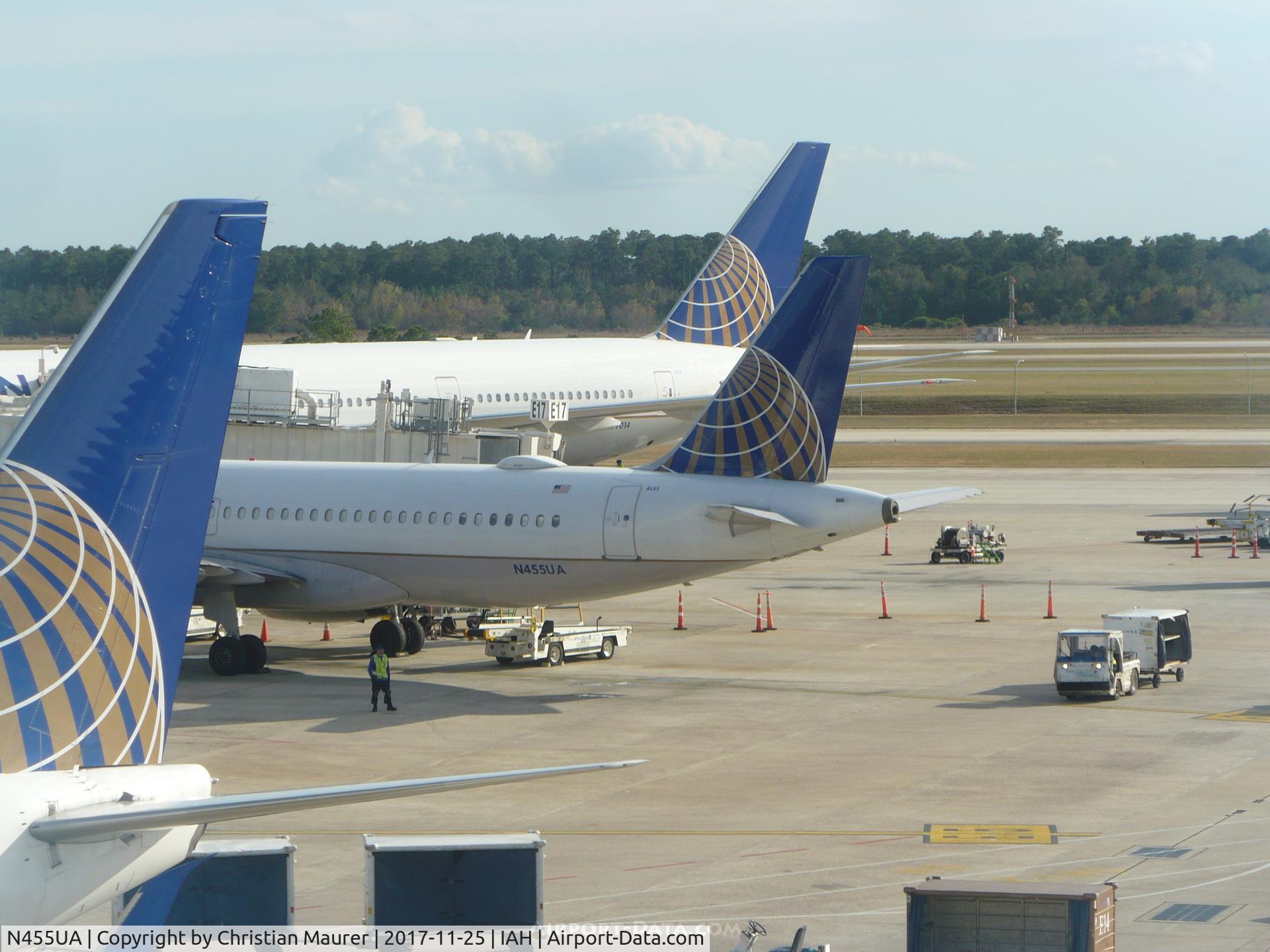 N455UA, 1999 Airbus A320-232 C/N 1105, Airbus A320