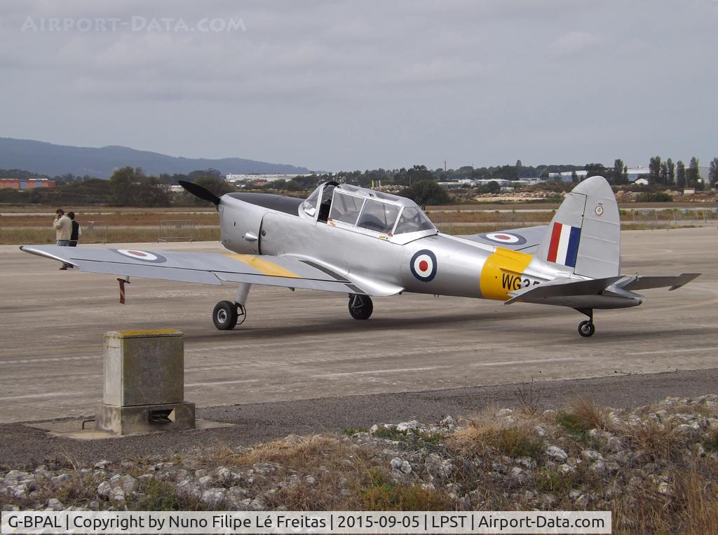 G-BPAL, 1951 De Havilland DHC-1 Chipmunk 22 C/N C1/0437, Open day.