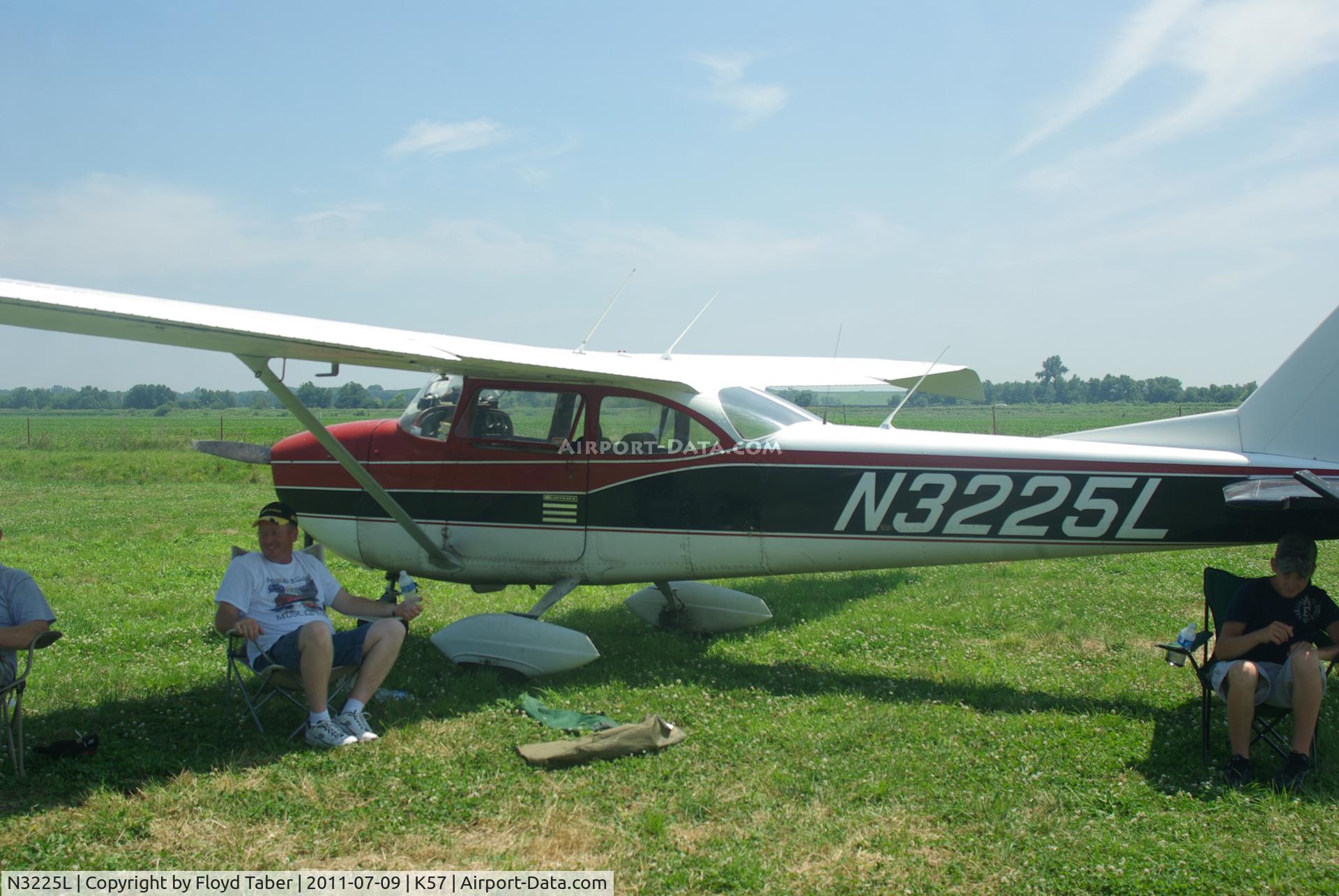 N3225L, 1967 Cessna 172H C/N 17256125, At the Flying Wingnuts Airshow in Tarkio Missouri