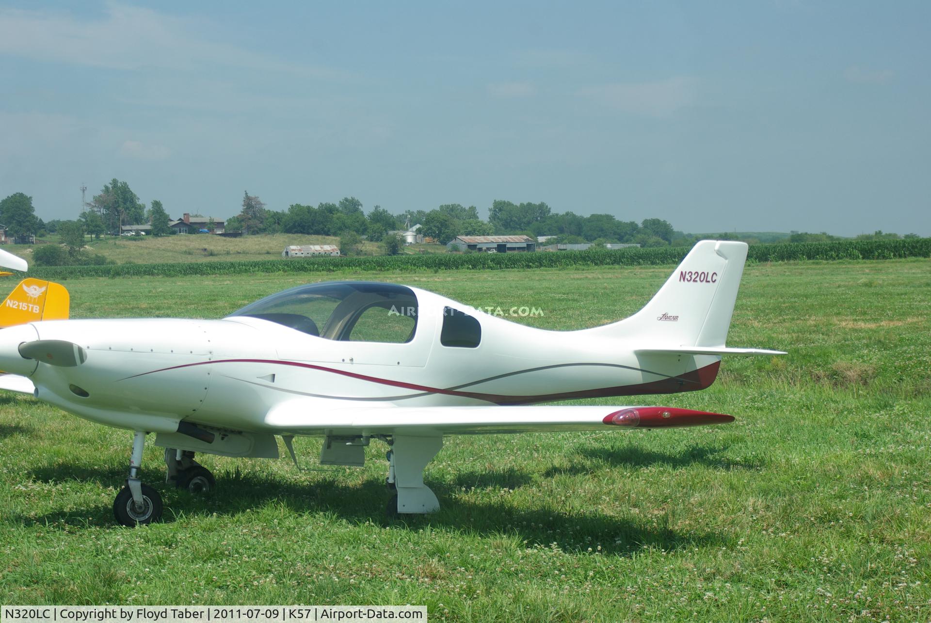 N320LC, 1991 Lancair 320 C/N 281-320-44, At the Flying Wingnuts Airshow in Tarkio Missouri